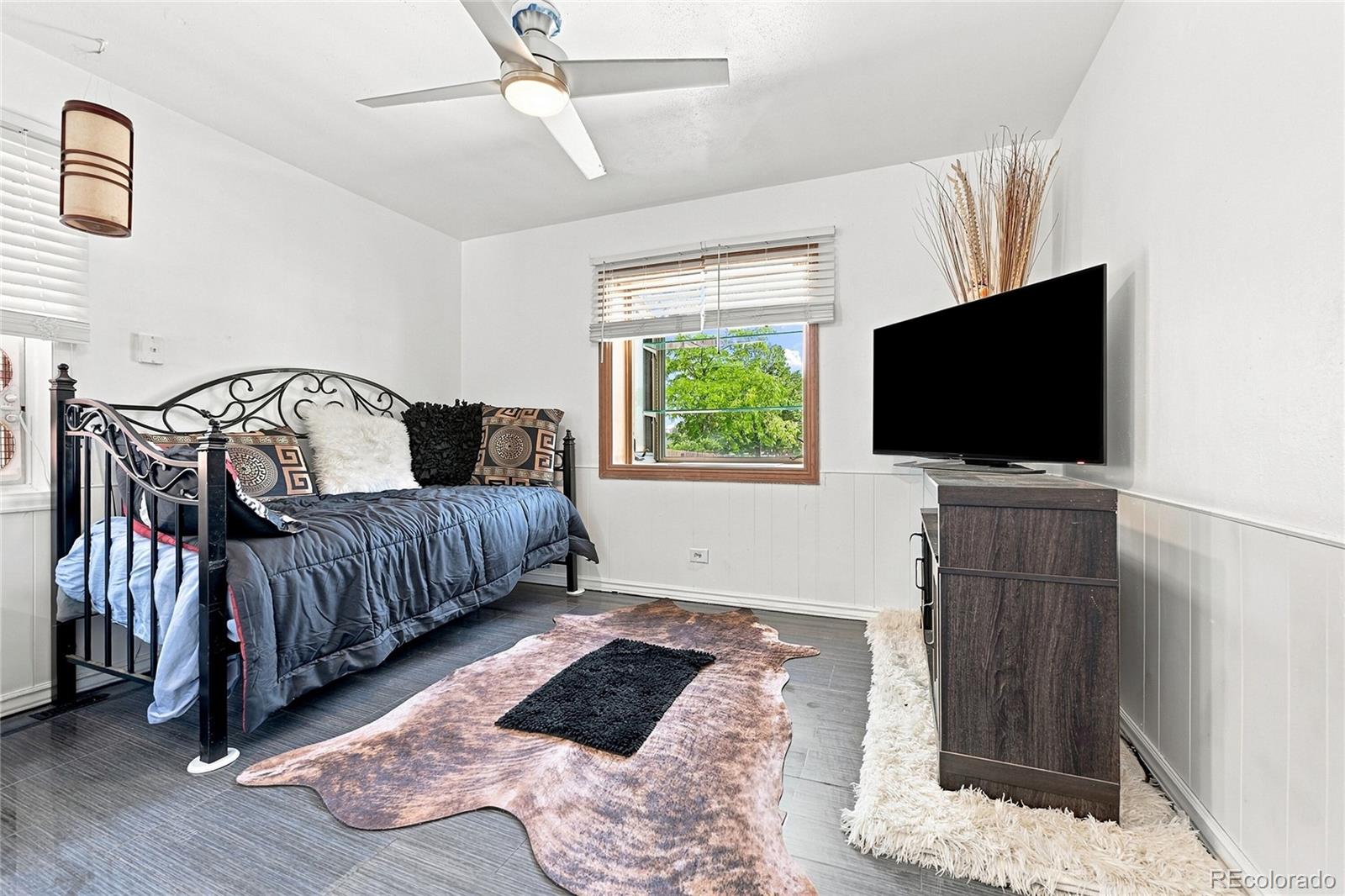 MLS Image #12 for 2065  syracuse street,denver, Colorado