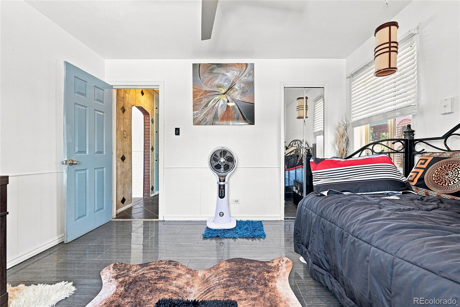 MLS Image #13 for 2065  syracuse street,denver, Colorado