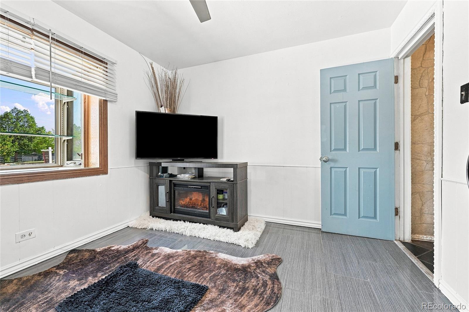 MLS Image #14 for 2065  syracuse street,denver, Colorado
