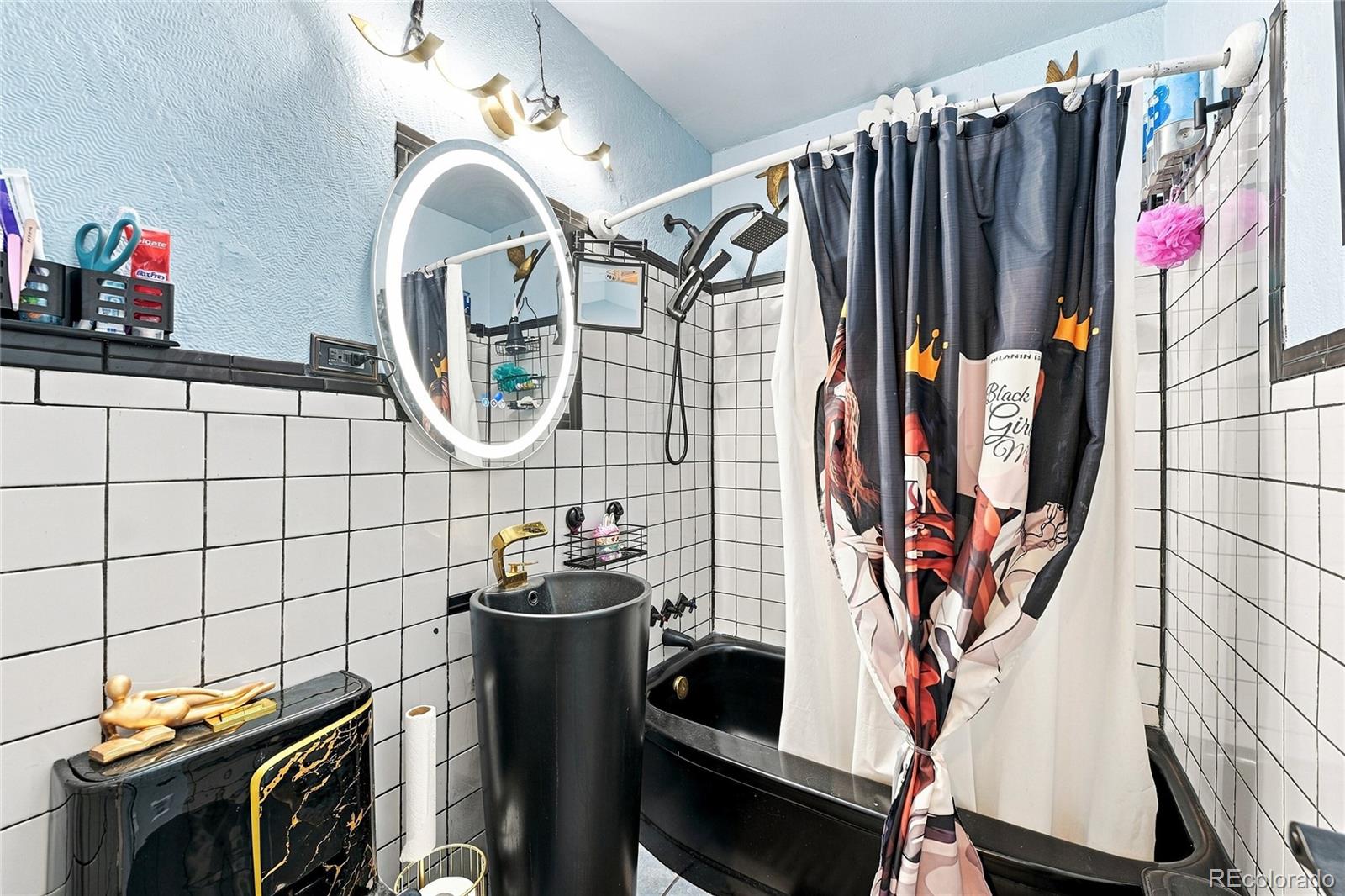 MLS Image #15 for 2065  syracuse street,denver, Colorado