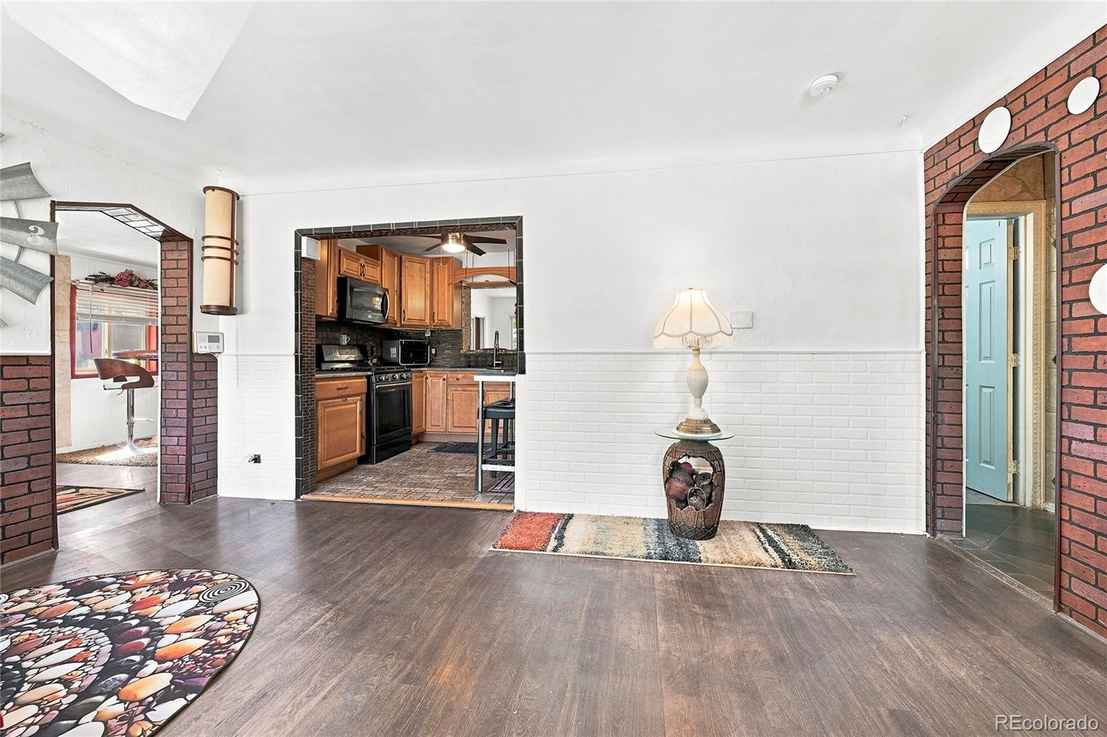 MLS Image #3 for 2065  syracuse street,denver, Colorado