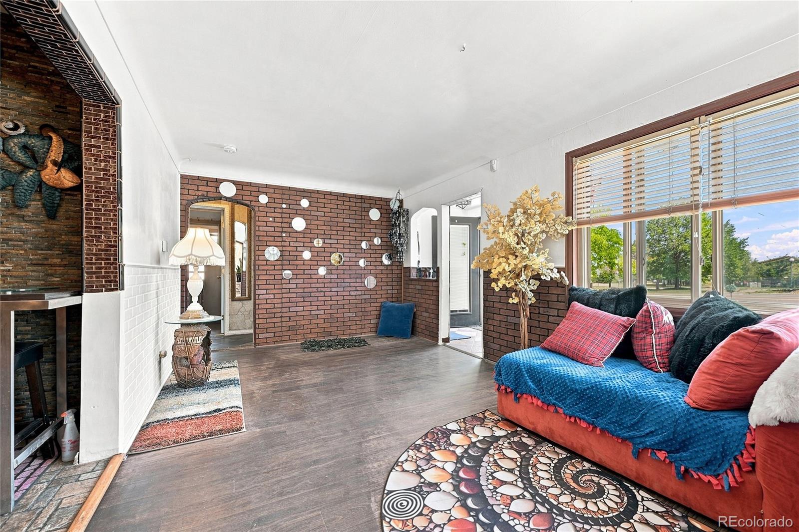 MLS Image #6 for 2065  syracuse street,denver, Colorado