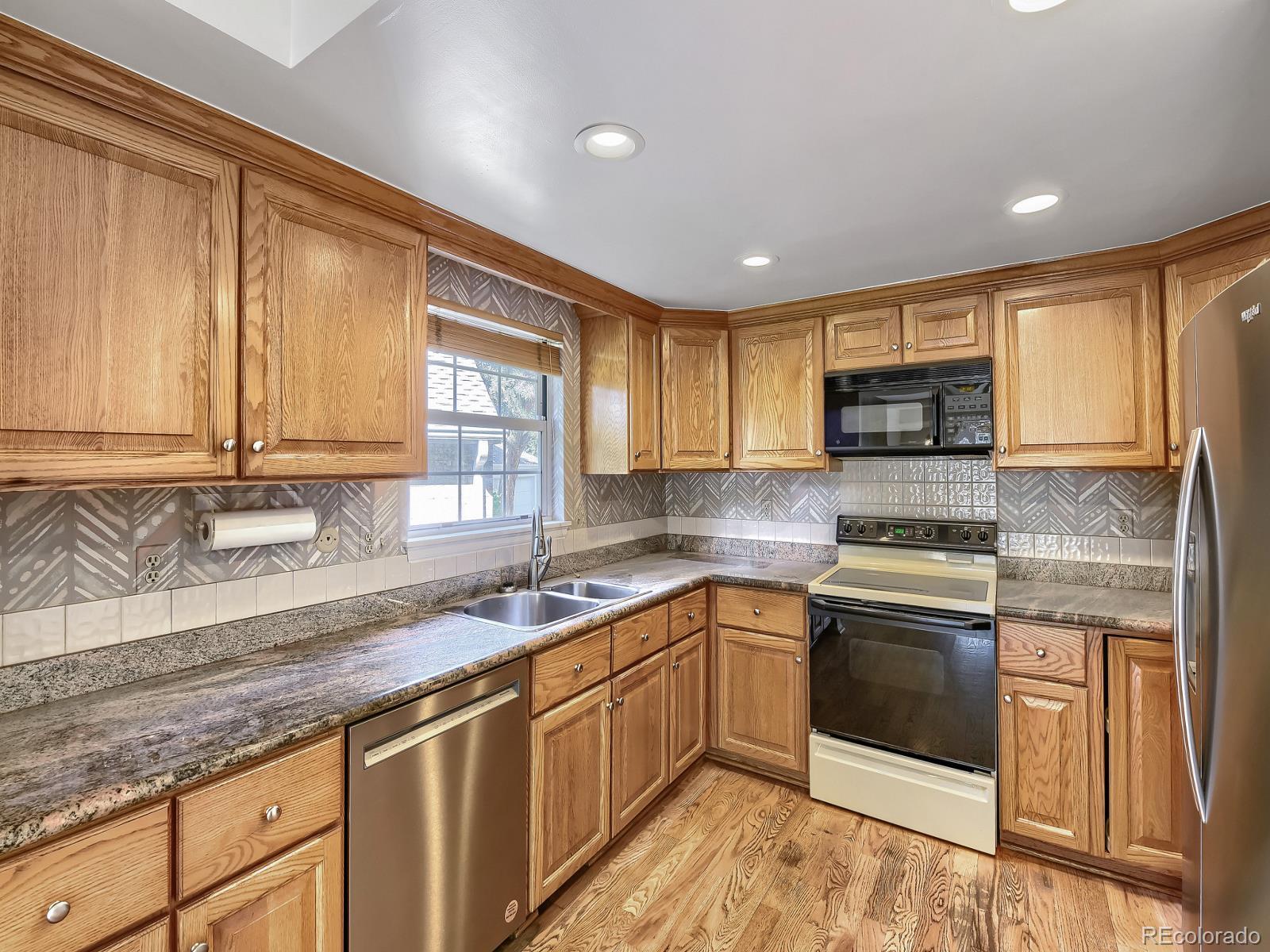 MLS Image #7 for 7114 s poplar way,centennial, Colorado