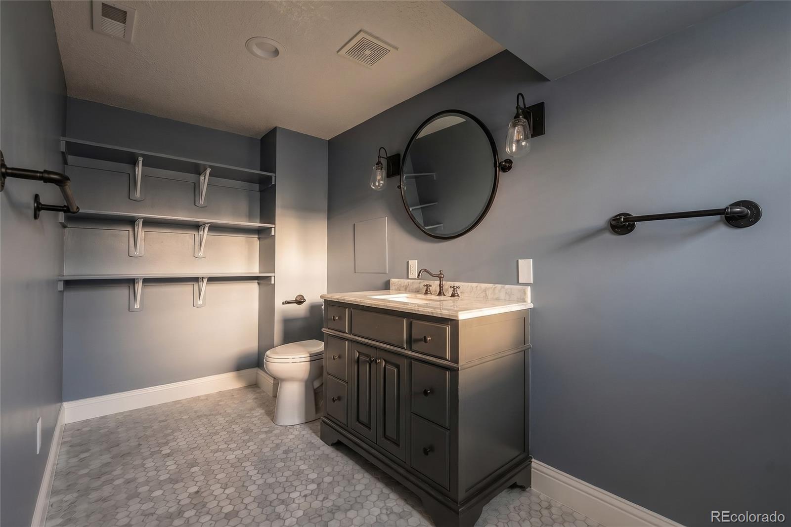 MLS Image #42 for 2424 s columbine street,denver, Colorado