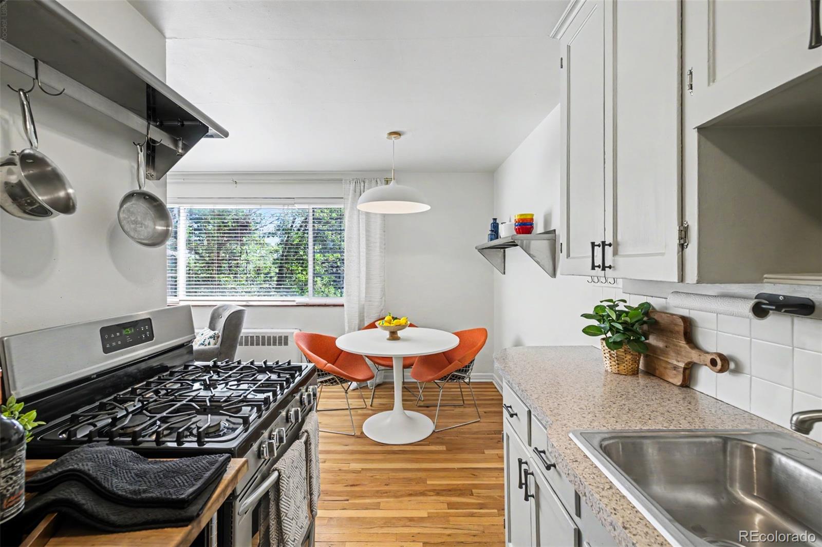 MLS Image #14 for 85 n ogden street,denver, Colorado