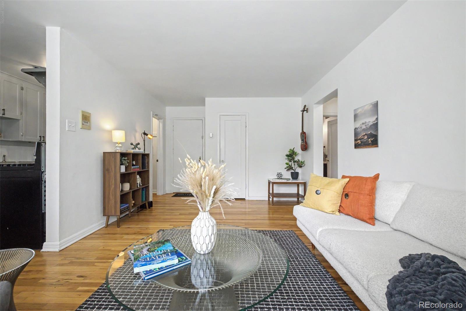 MLS Image #6 for 85 n ogden street,denver, Colorado