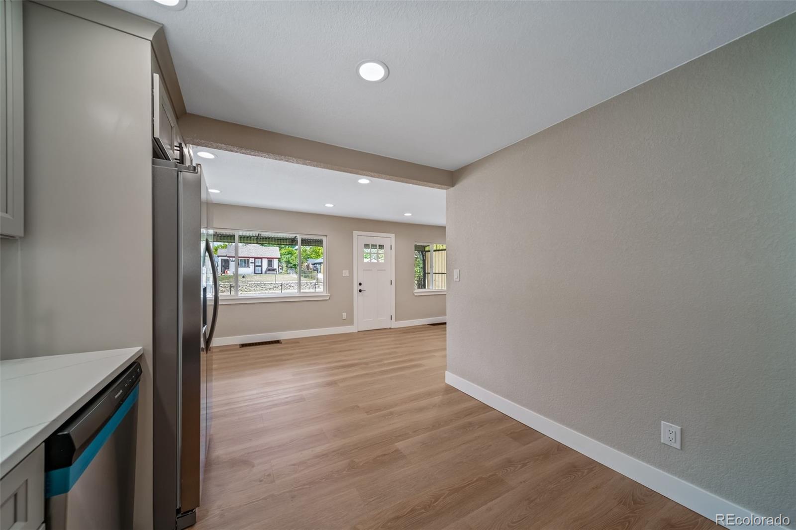 MLS Image #10 for 472 s perry street,denver, Colorado