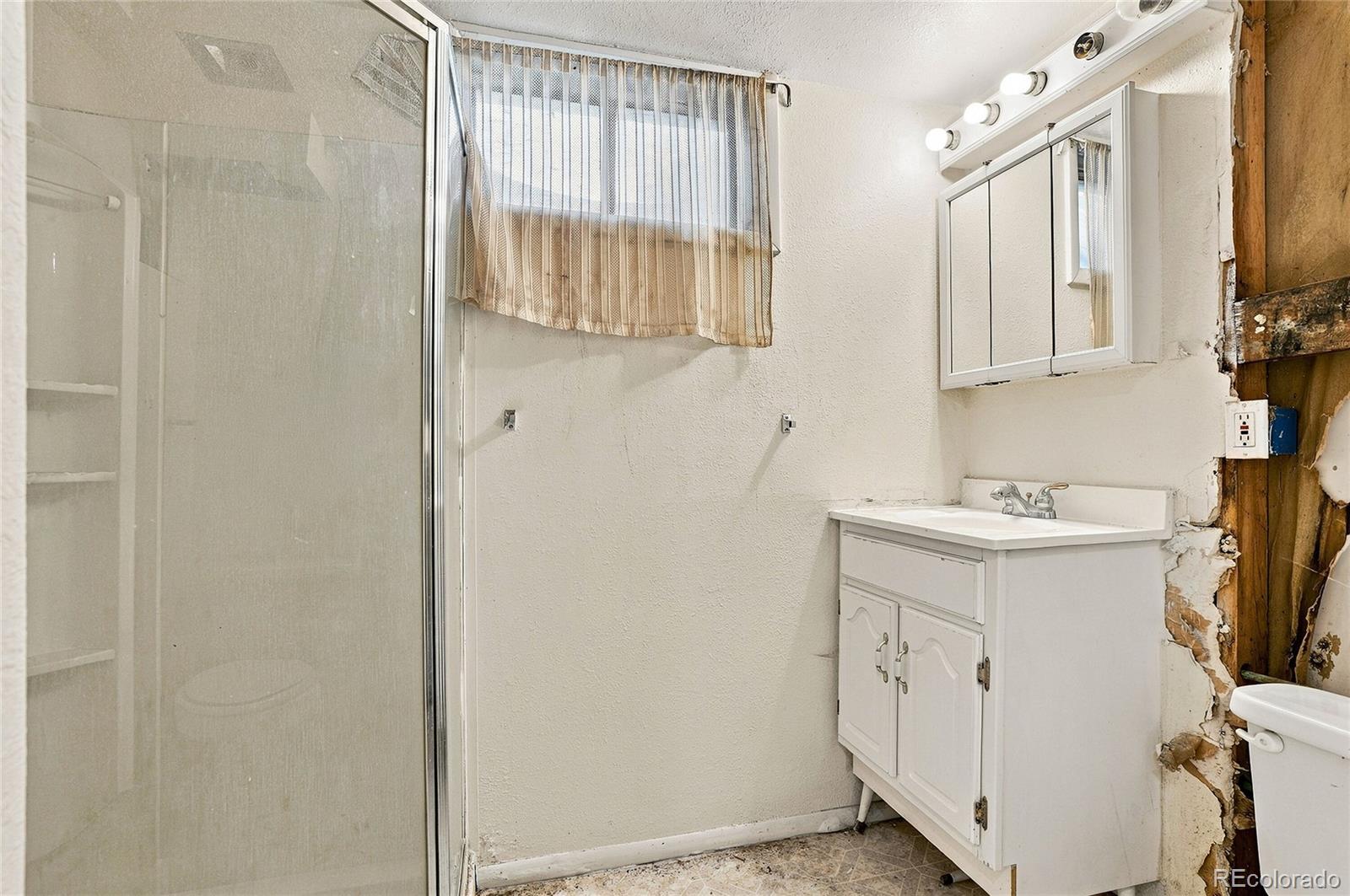 MLS Image #23 for 204  tucson street,aurora, Colorado