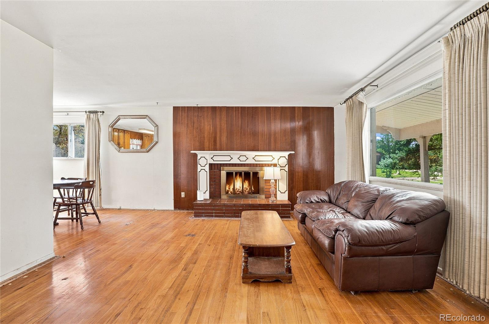 MLS Image #3 for 204  tucson street,aurora, Colorado