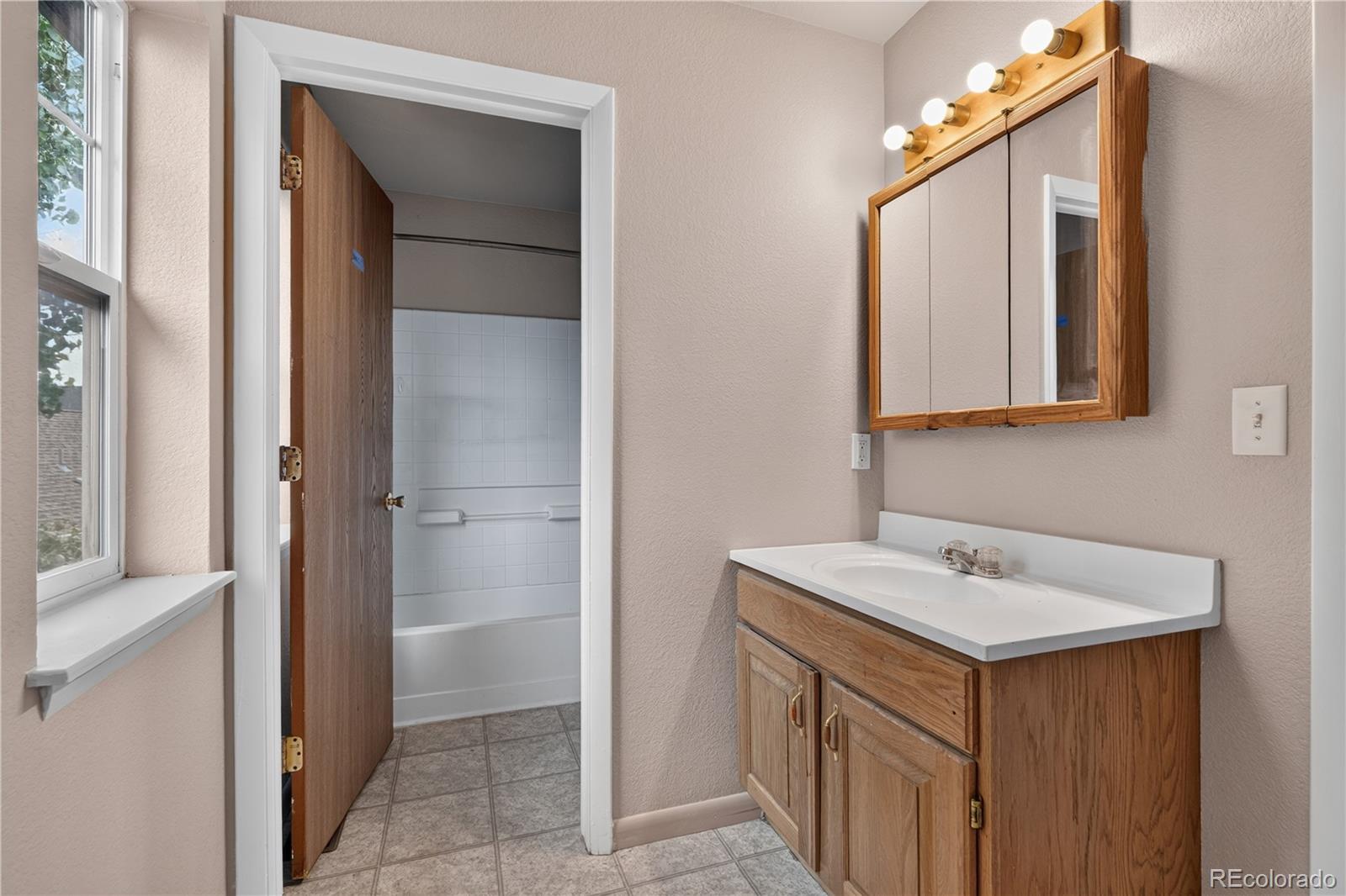 MLS Image #19 for 23341 e saratoga circle,aurora, Colorado