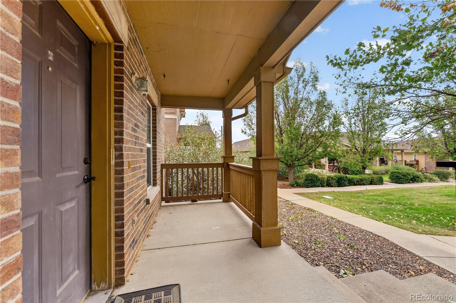 MLS Image #3 for 23341 e saratoga circle,aurora, Colorado