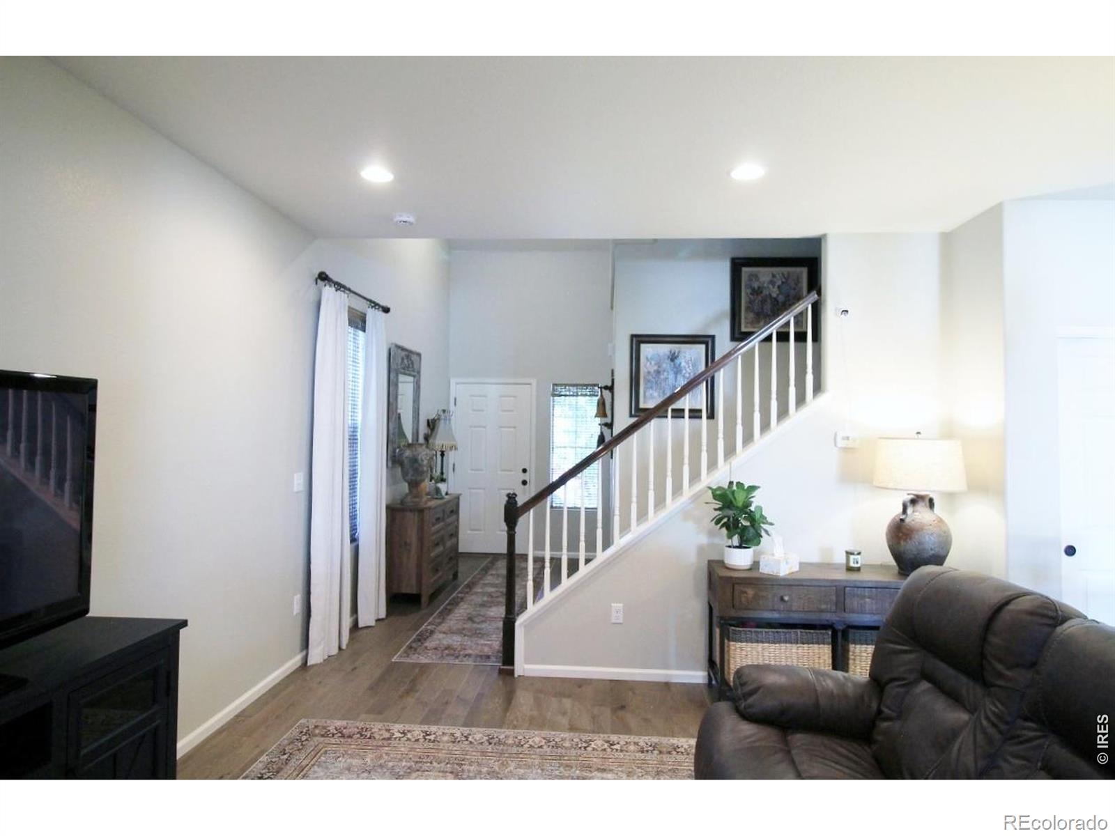 MLS Image #5 for 5566  kirk street,denver, Colorado