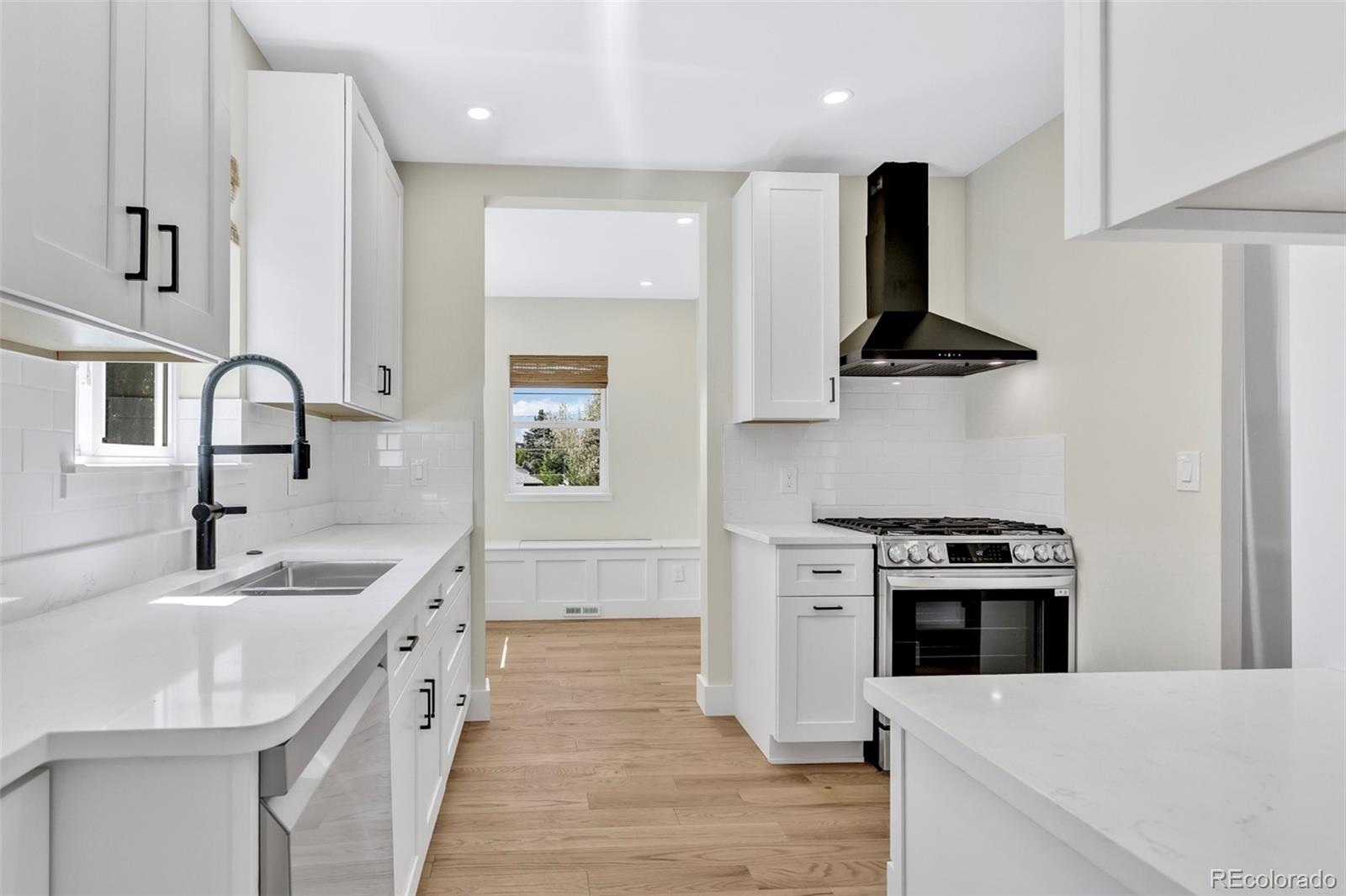 MLS Image #11 for 155  colorado boulevard,denver, Colorado