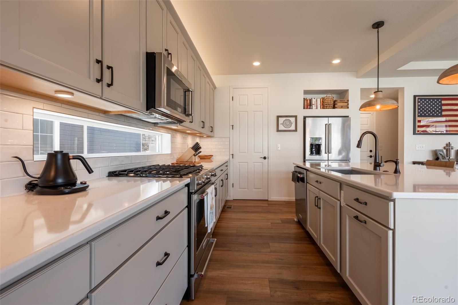 MLS Image #6 for 1037  magnolia street,erie, Colorado