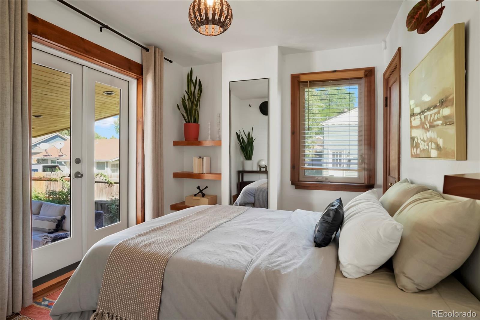 MLS Image #13 for 2223 s gilpin street,denver, Colorado