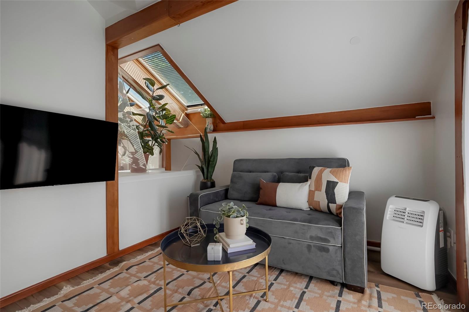 MLS Image #22 for 2223 s gilpin street,denver, Colorado
