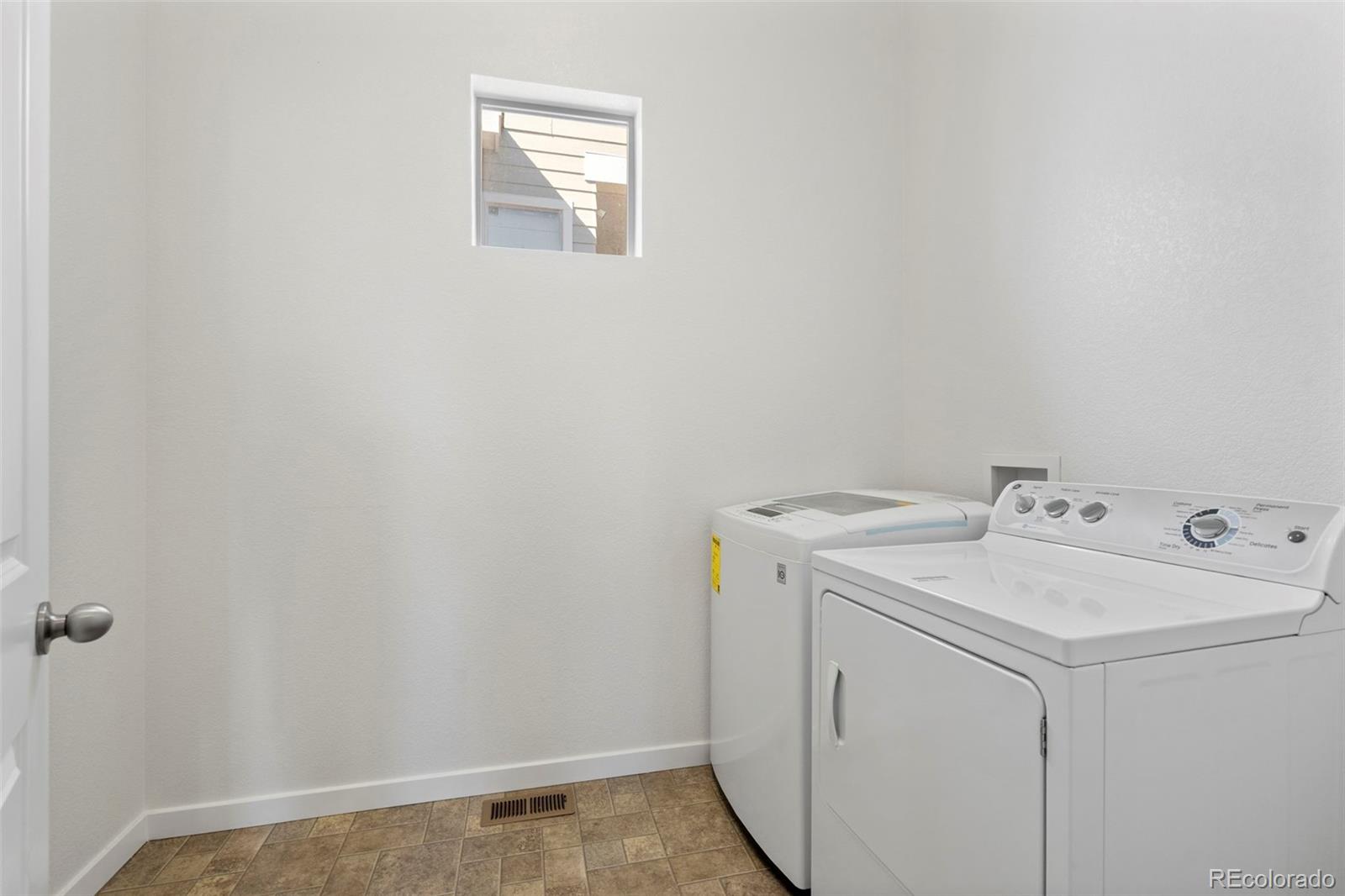 MLS Image #32 for 15807 w 95th avenue,arvada, Colorado