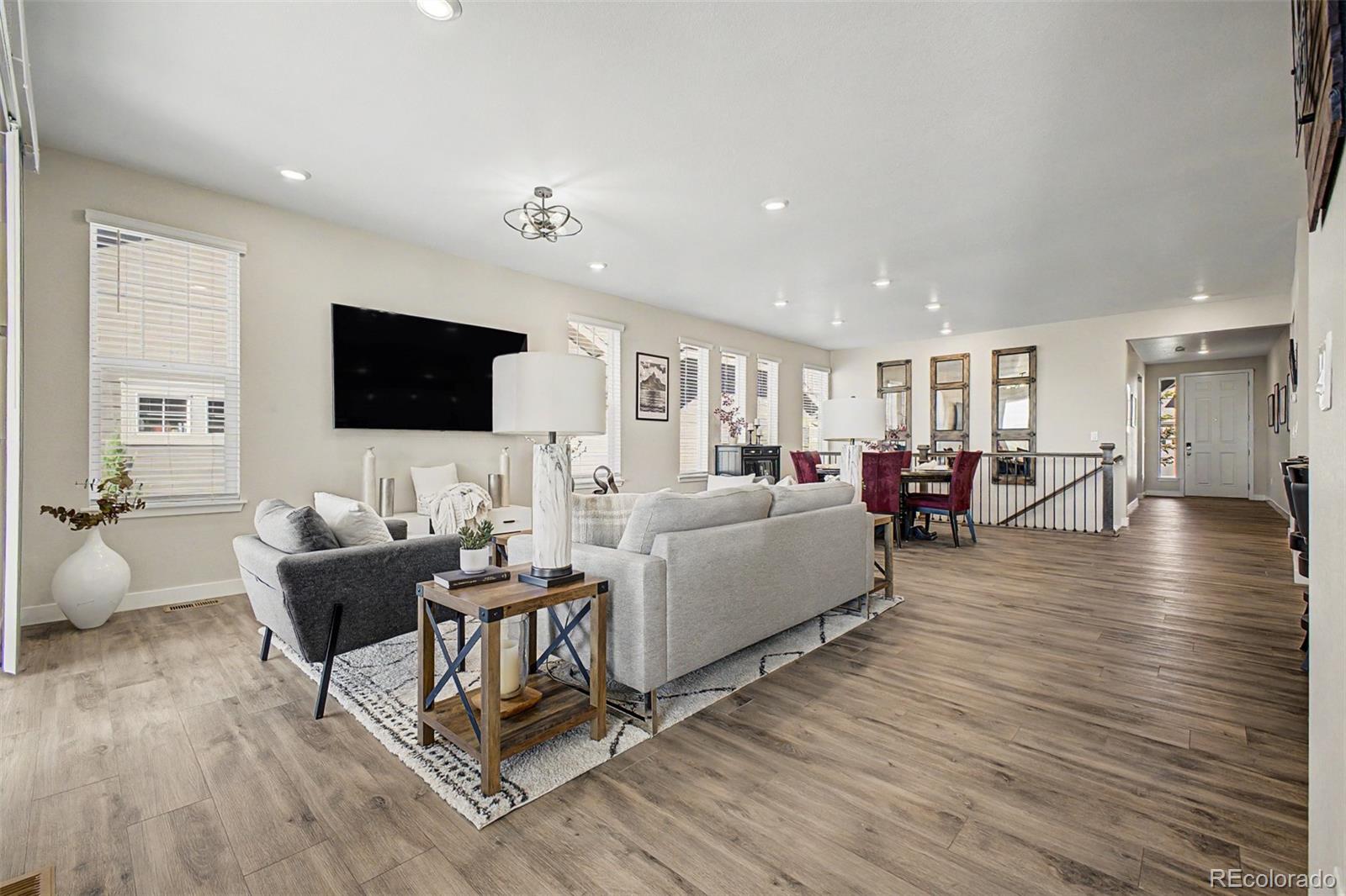 MLS Image #9 for 15375  willow street,thornton, Colorado