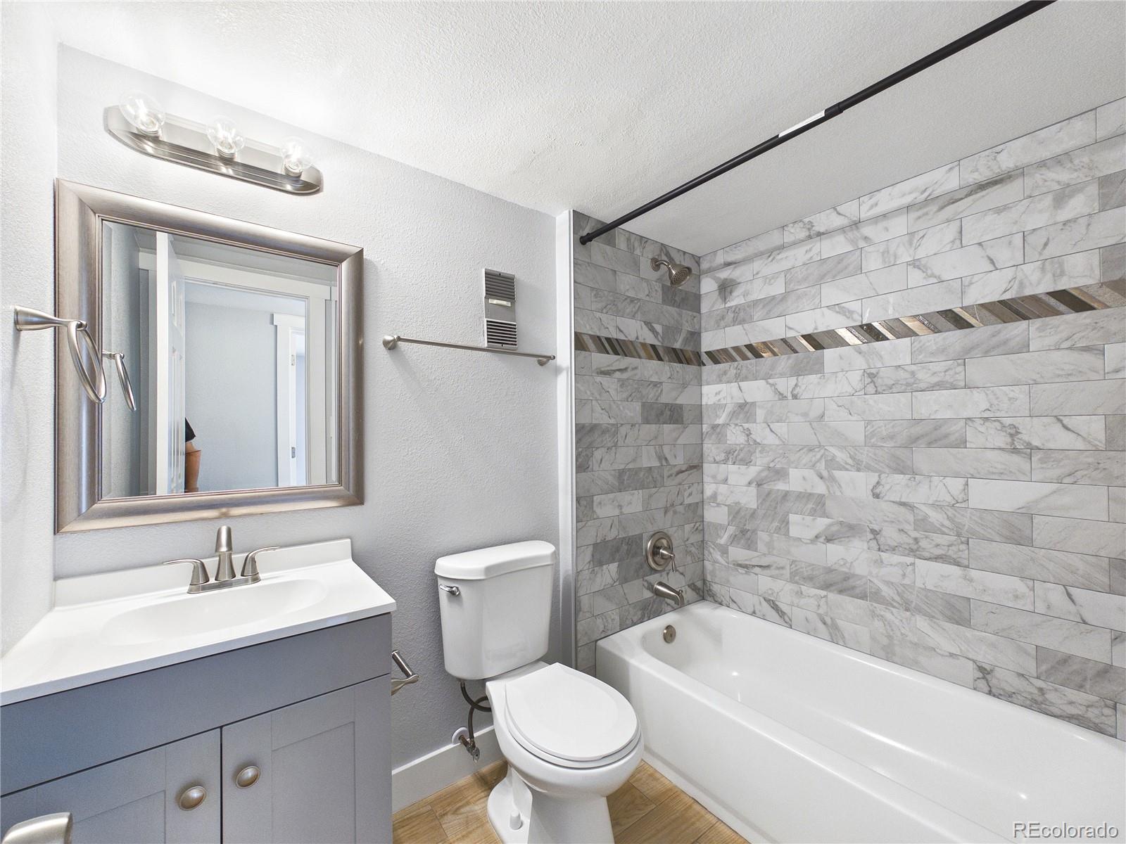 MLS Image #13 for 1926 s vaughn way,aurora, Colorado