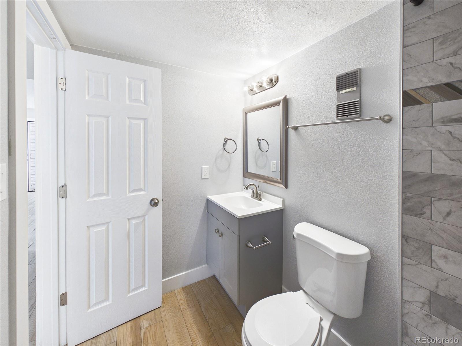 MLS Image #14 for 1926 s vaughn way,aurora, Colorado