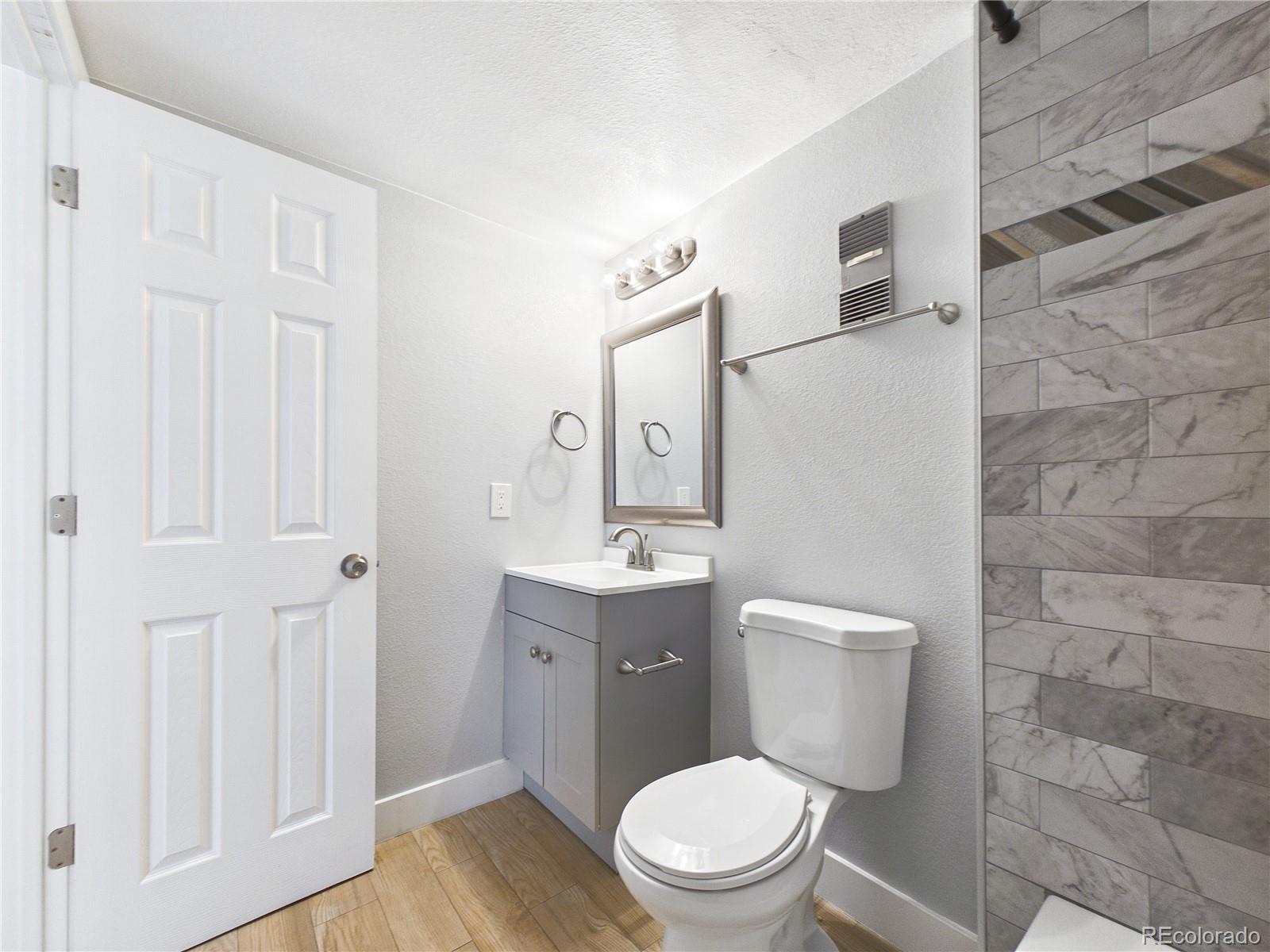 MLS Image #15 for 1926 s vaughn way,aurora, Colorado