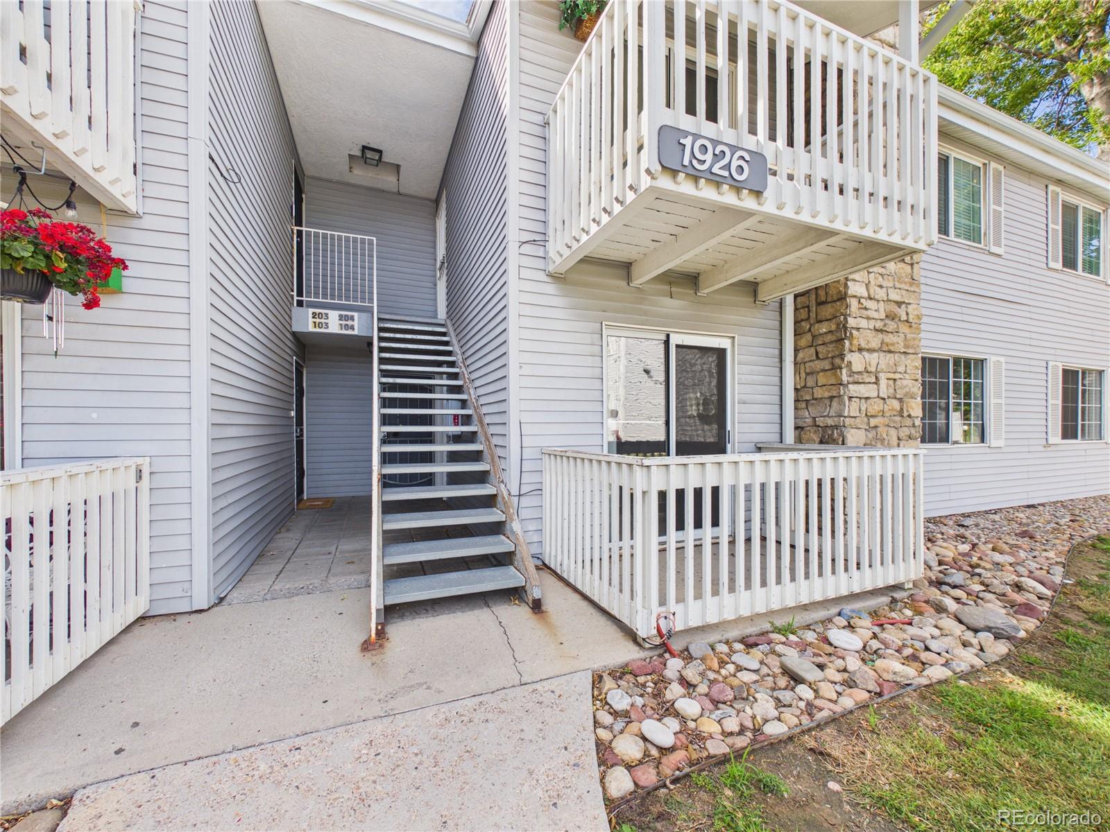 MLS Image #2 for 1926 s vaughn way,aurora, Colorado