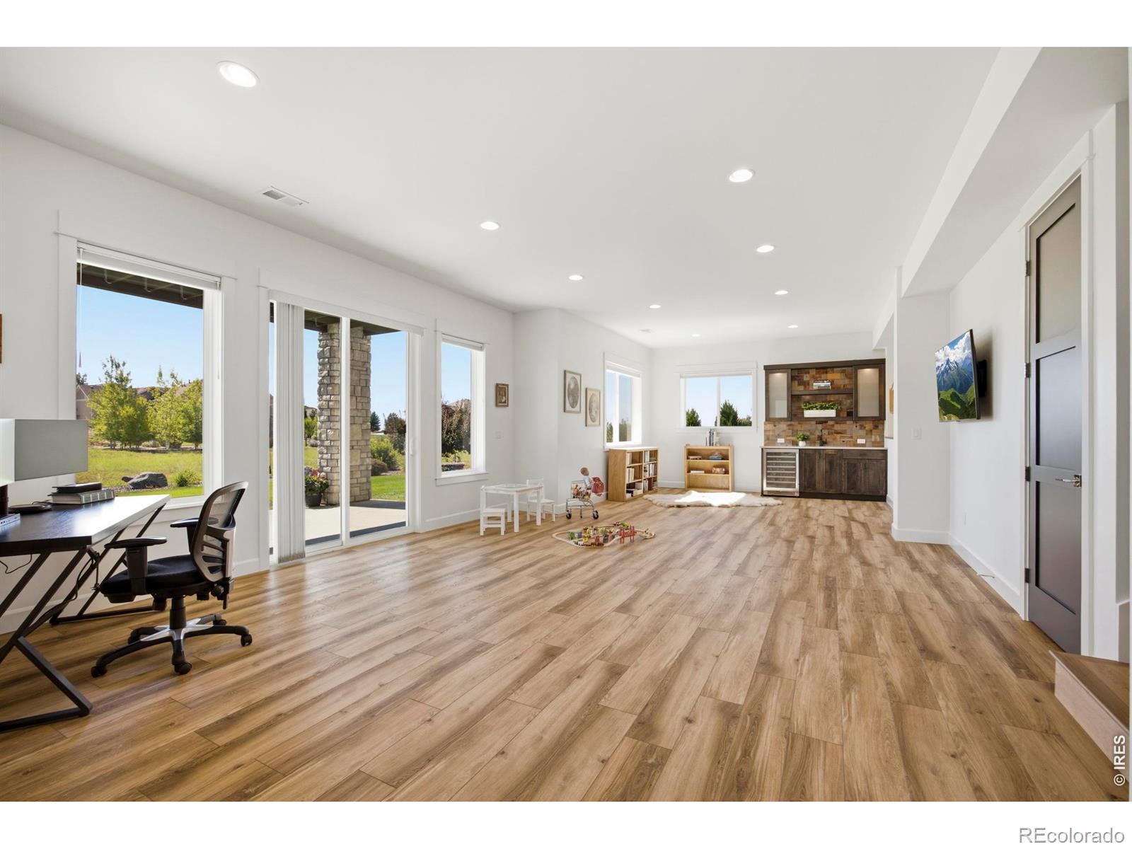 MLS Image #29 for 316  duesenberg lane,fort collins, Colorado