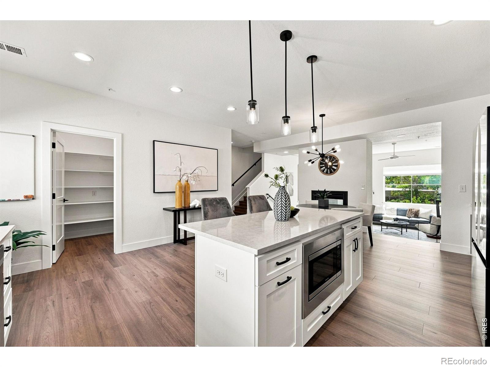 MLS Image #14 for 258  lock street,louisville, Colorado