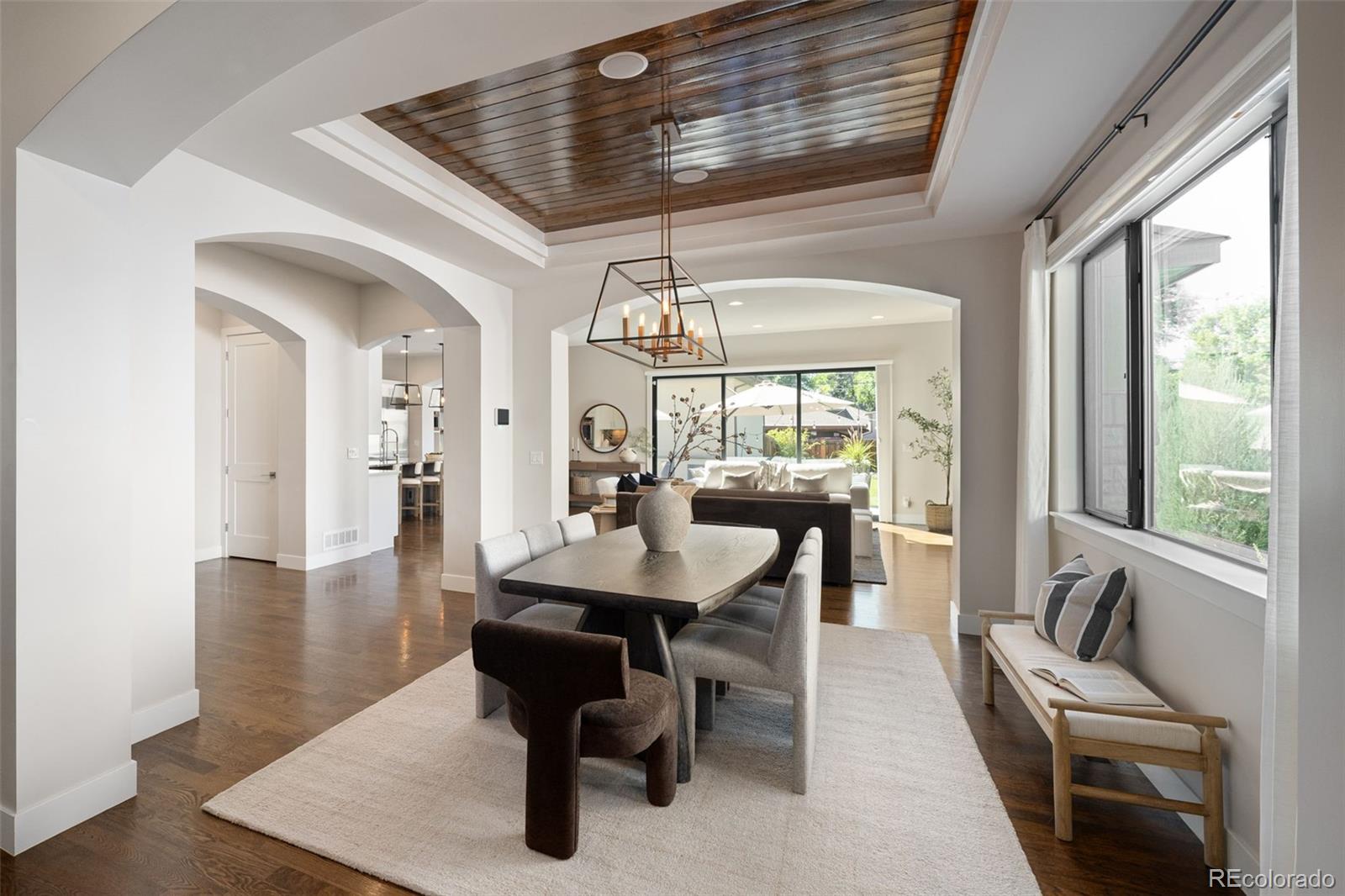 MLS Image #10 for 2525 s columbine street,denver, Colorado