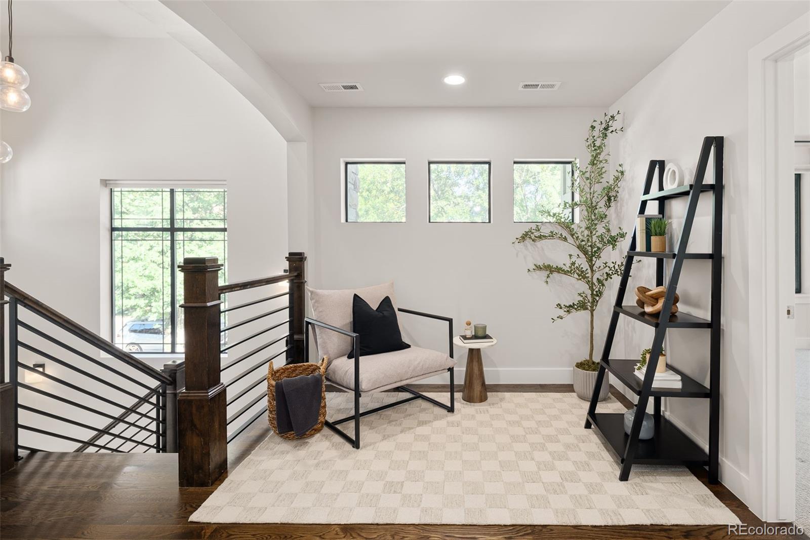 MLS Image #25 for 2525 s columbine street,denver, Colorado