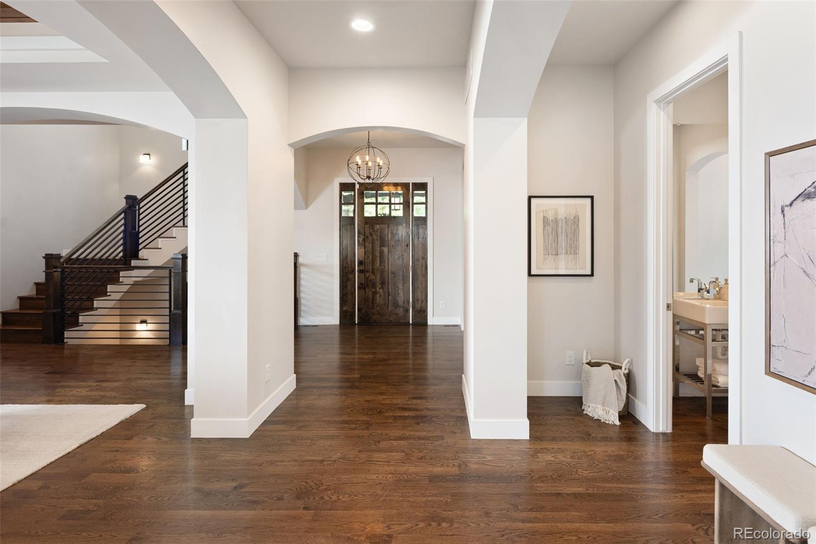 MLS Image #3 for 2525 s columbine street,denver, Colorado