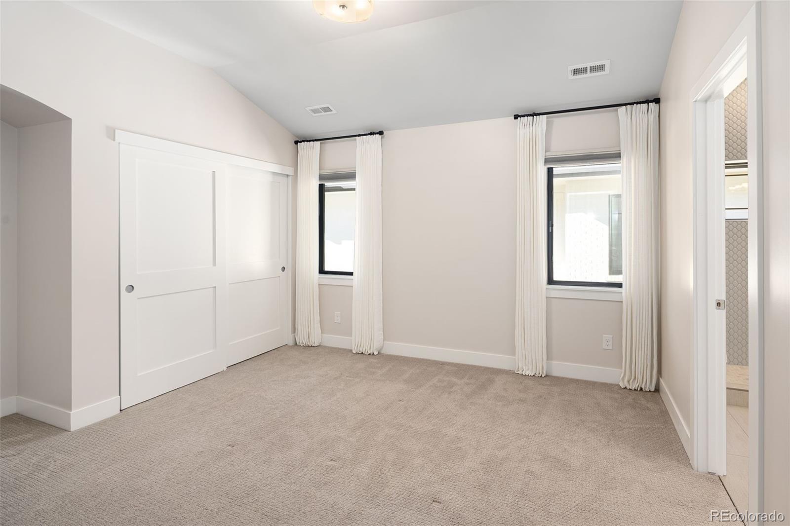 MLS Image #34 for 2525 s columbine street,denver, Colorado