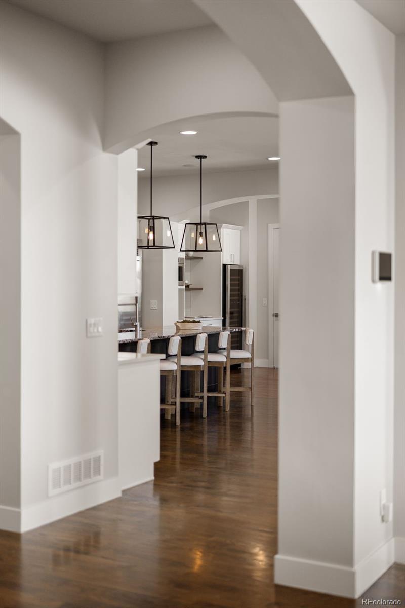 MLS Image #7 for 2525 s columbine street,denver, Colorado