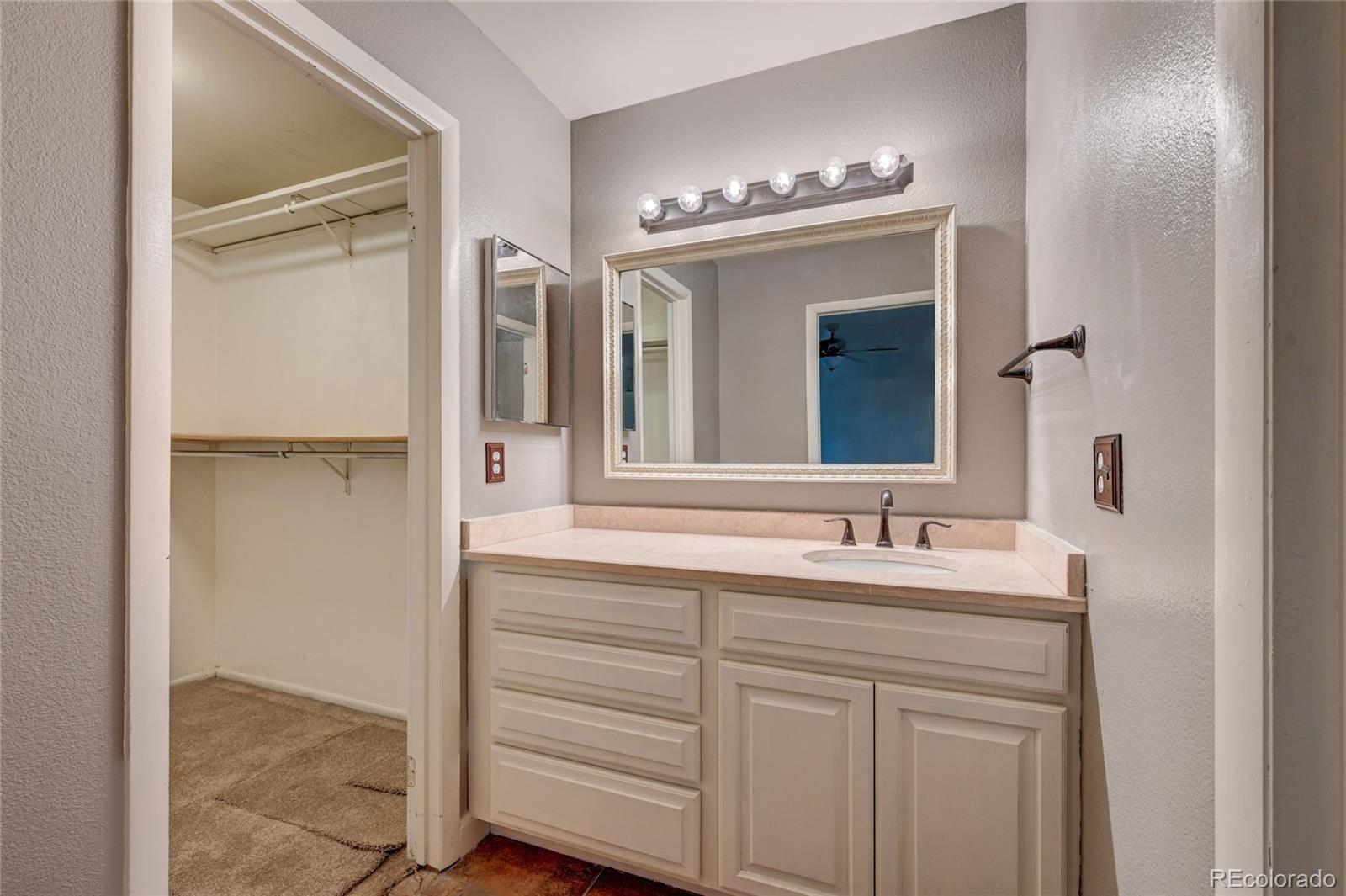 MLS Image #14 for 2836 s wheeling way,aurora, Colorado