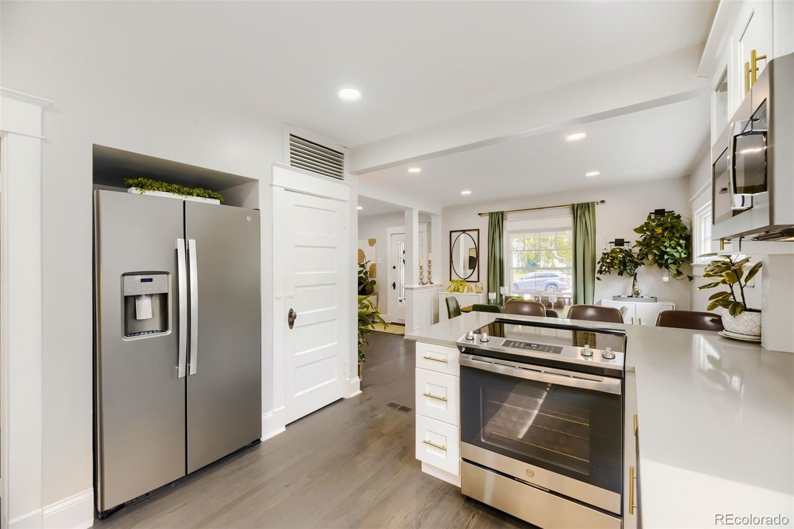 MLS Image #8 for 3221 s grant street,englewood, Colorado