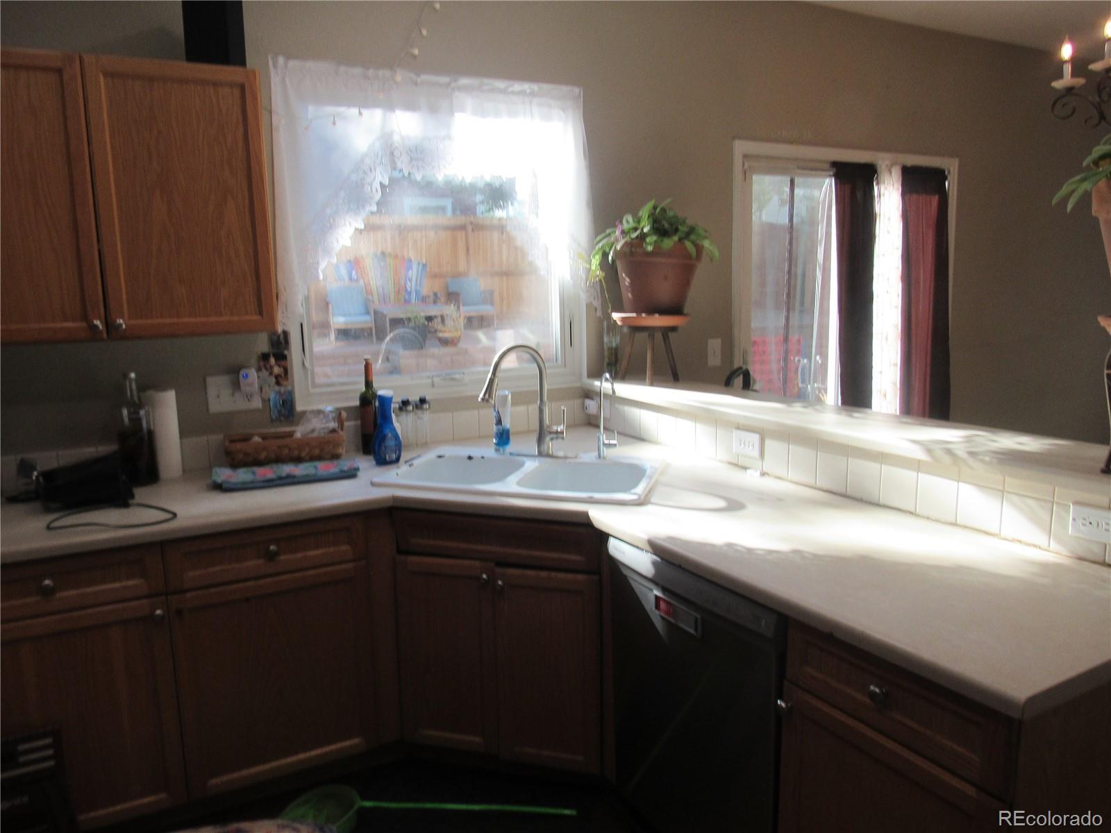 MLS Image #11 for 987  tamarac street,denver, Colorado