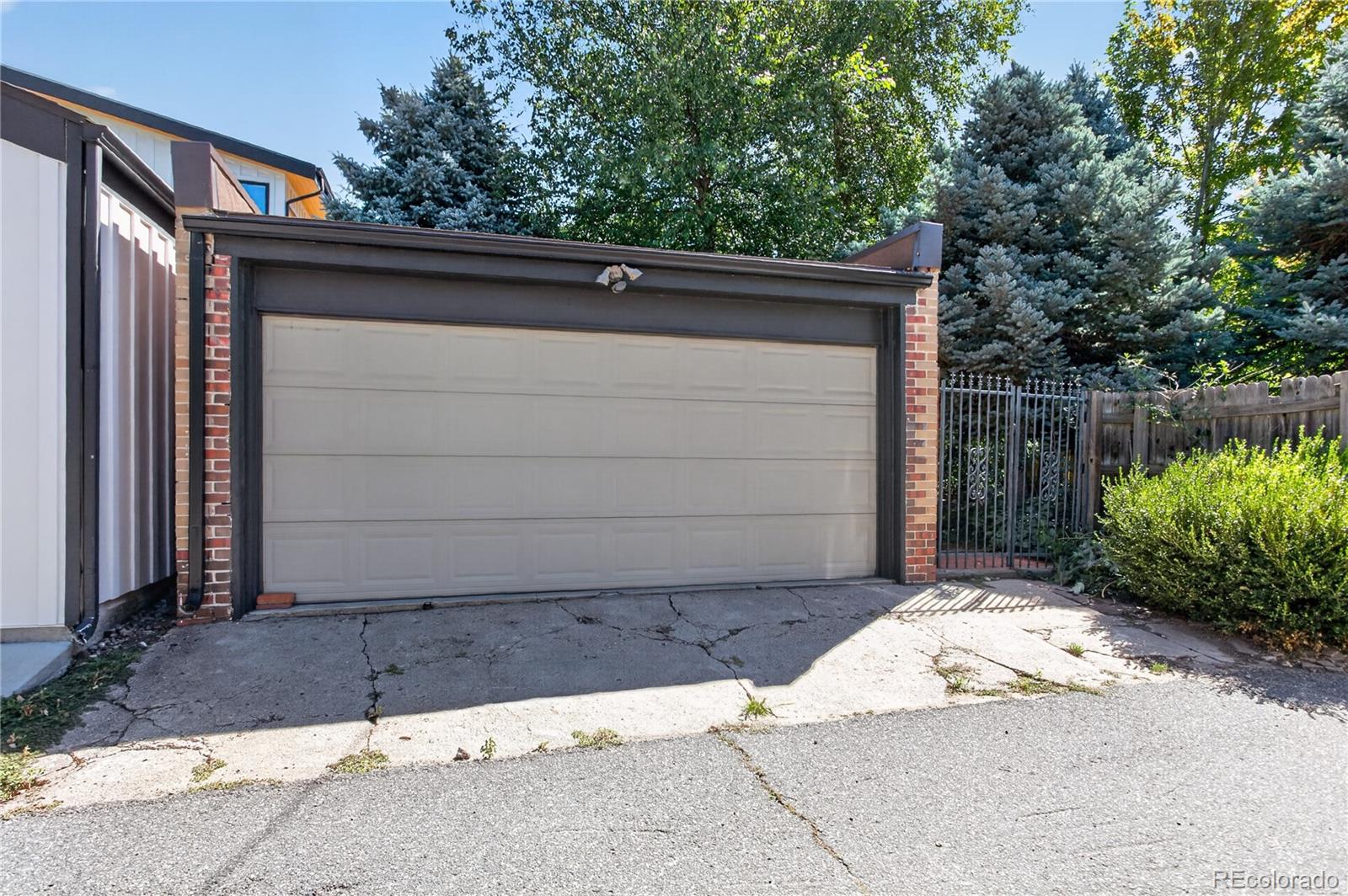 MLS Image #17 for 627 s high street,denver, Colorado