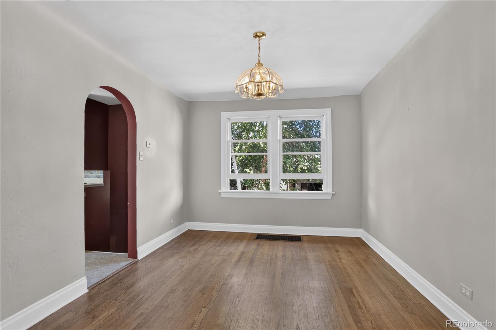 MLS Image #5 for 627 s high street,denver, Colorado