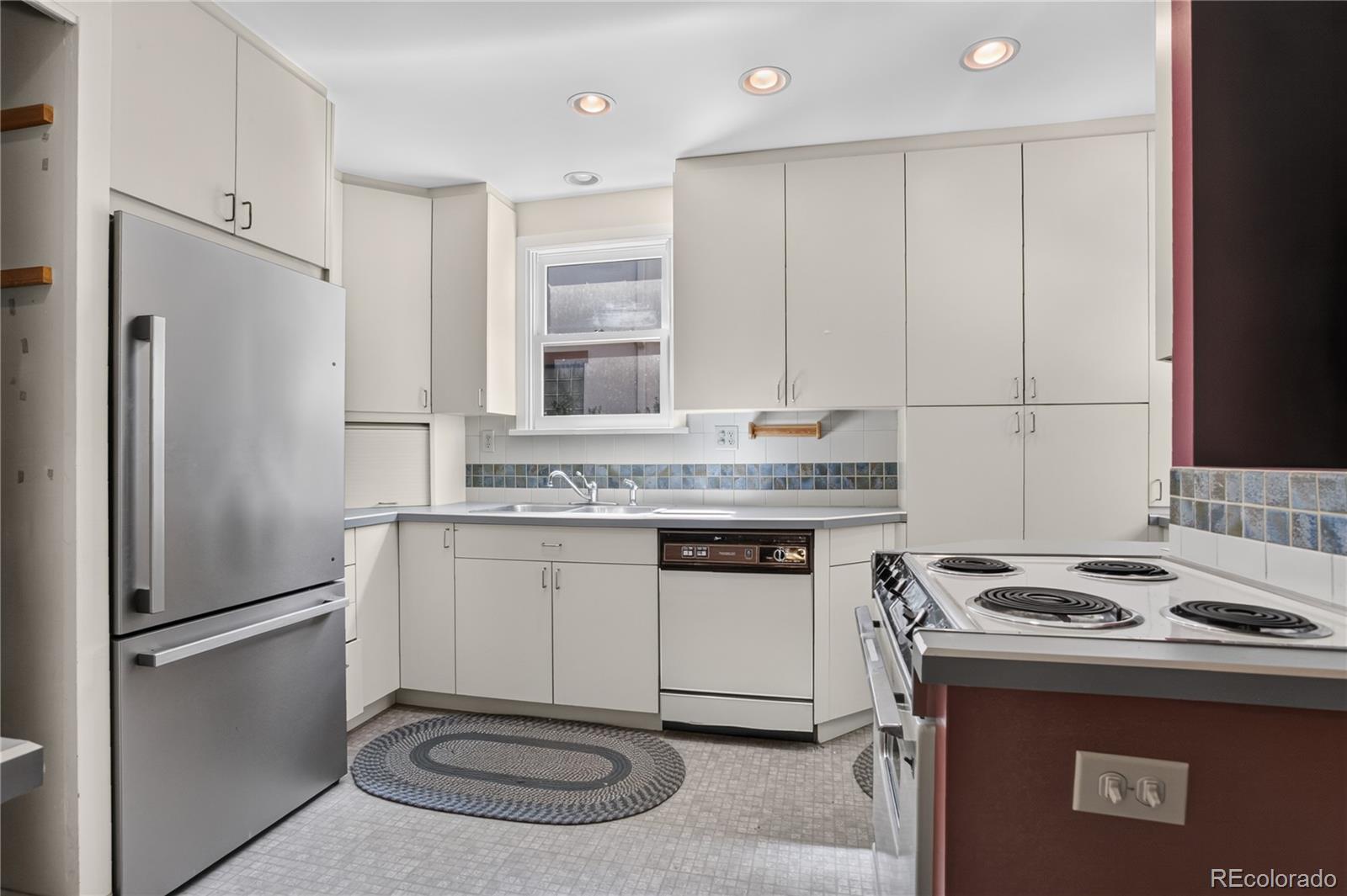 MLS Image #8 for 627 s high street,denver, Colorado