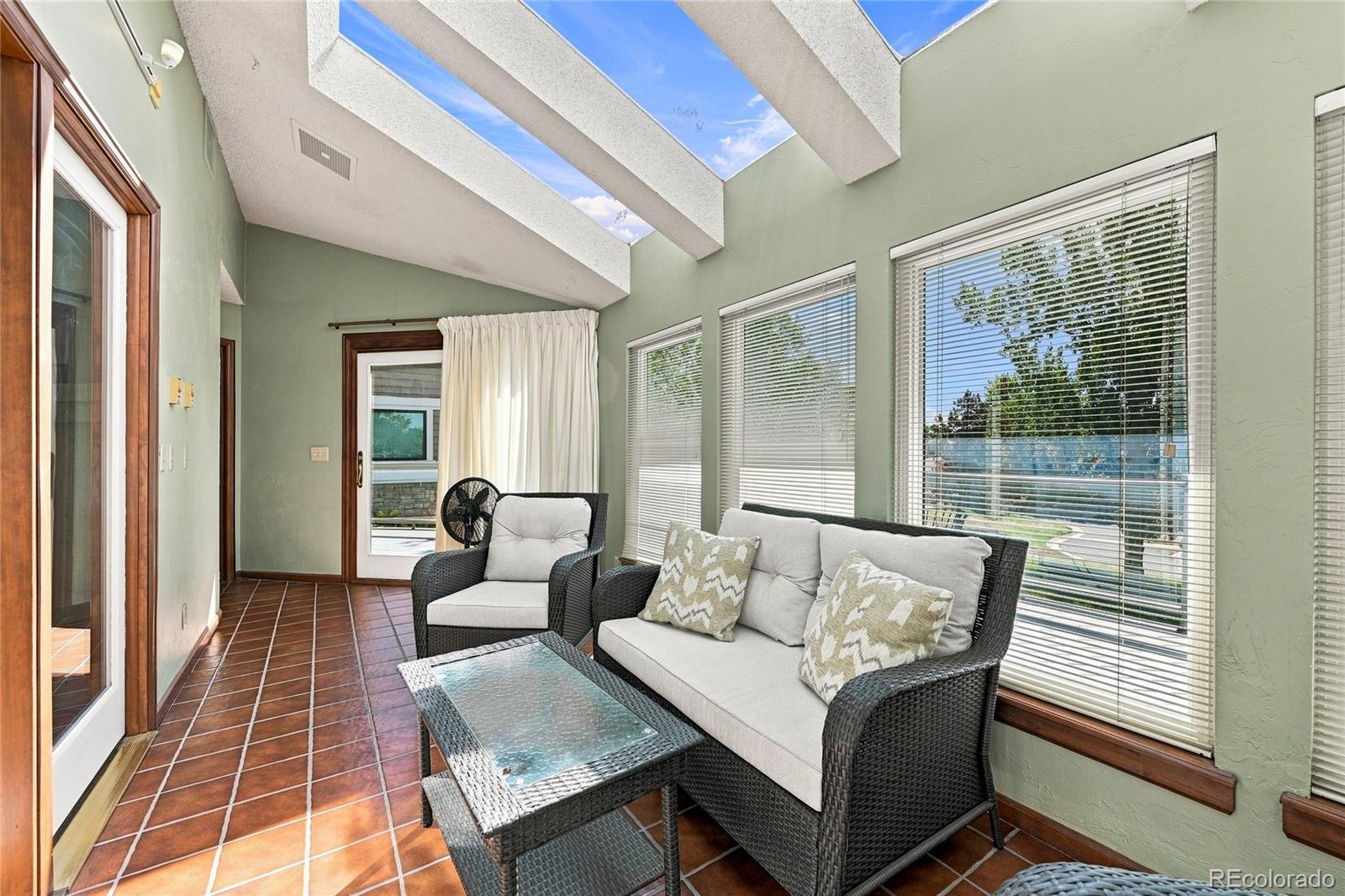 MLS Image #16 for 1428 w briarwood avenue,littleton, Colorado