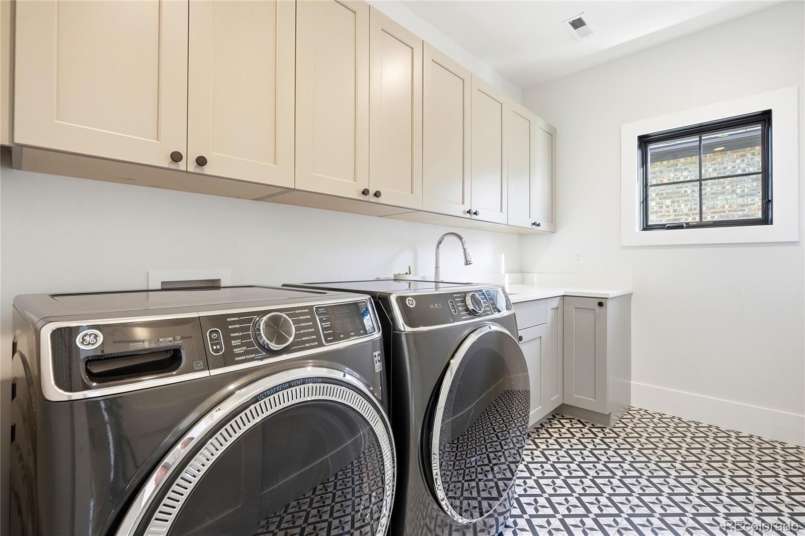 MLS Image #24 for 1080  kearney ,denver, Colorado