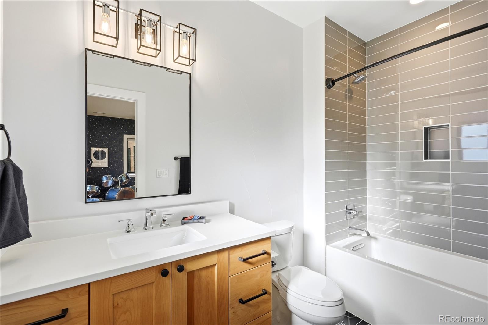 MLS Image #38 for 1080  kearney ,denver, Colorado