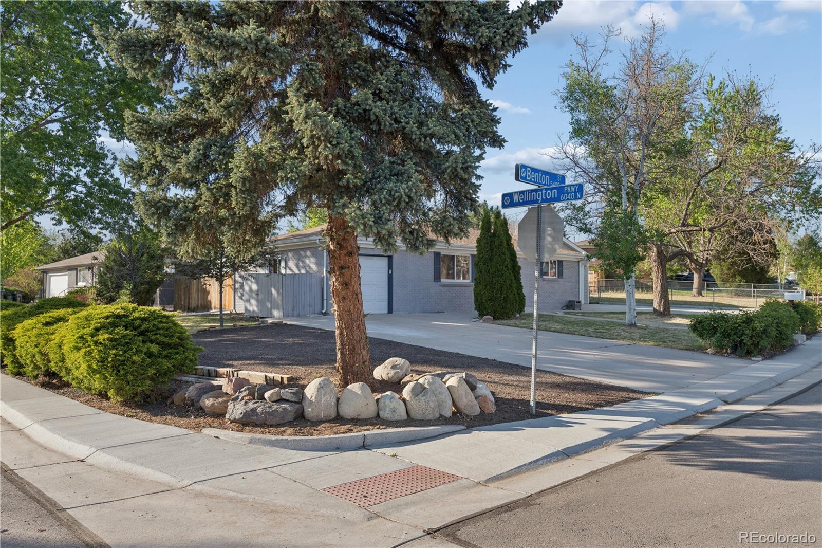 MLS Image #2 for 6055  benton street,arvada, Colorado