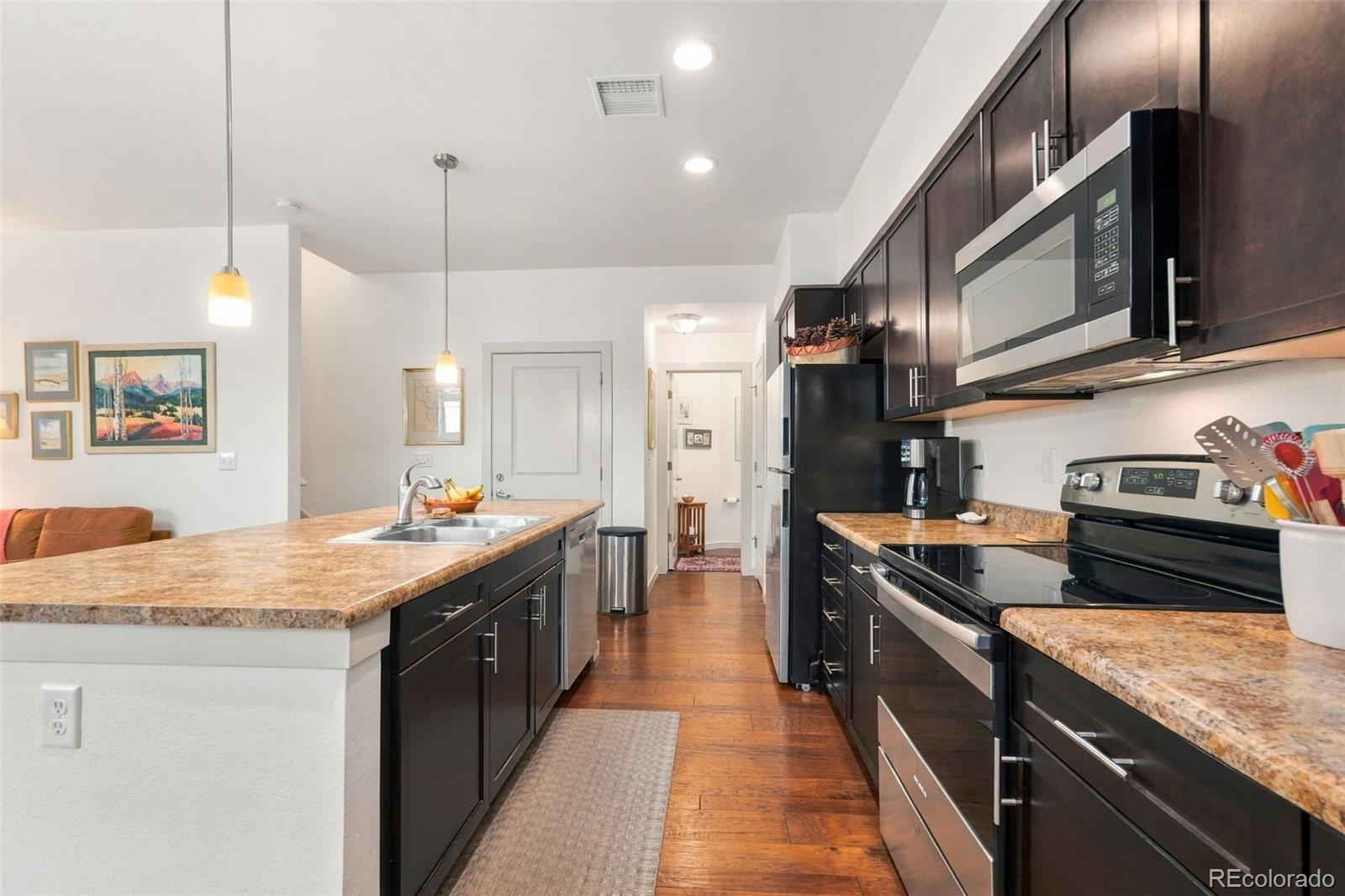MLS Image #10 for 2313  central park boulevard,denver, Colorado