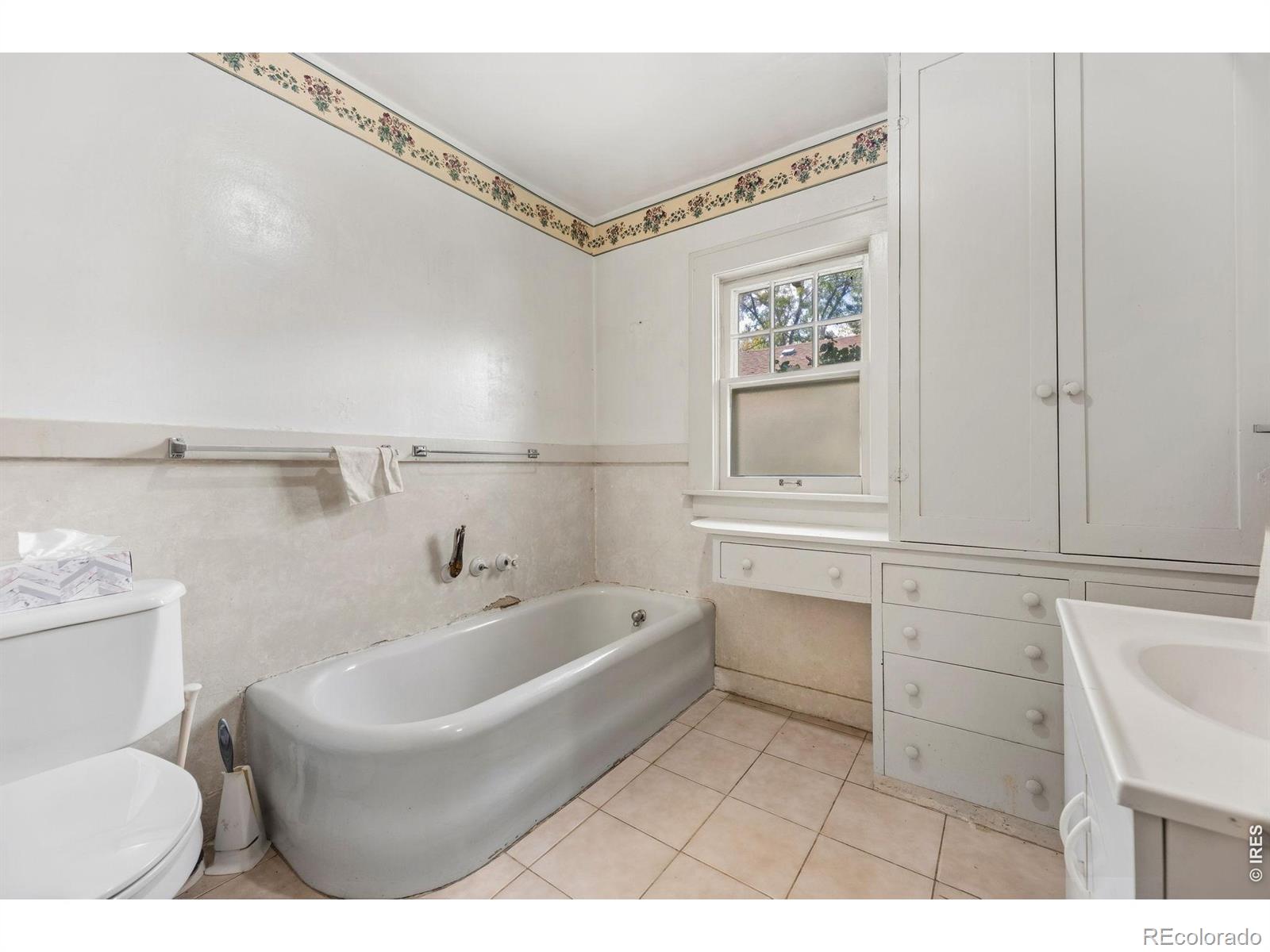 MLS Image #10 for 605 w 3rd street,loveland, Colorado