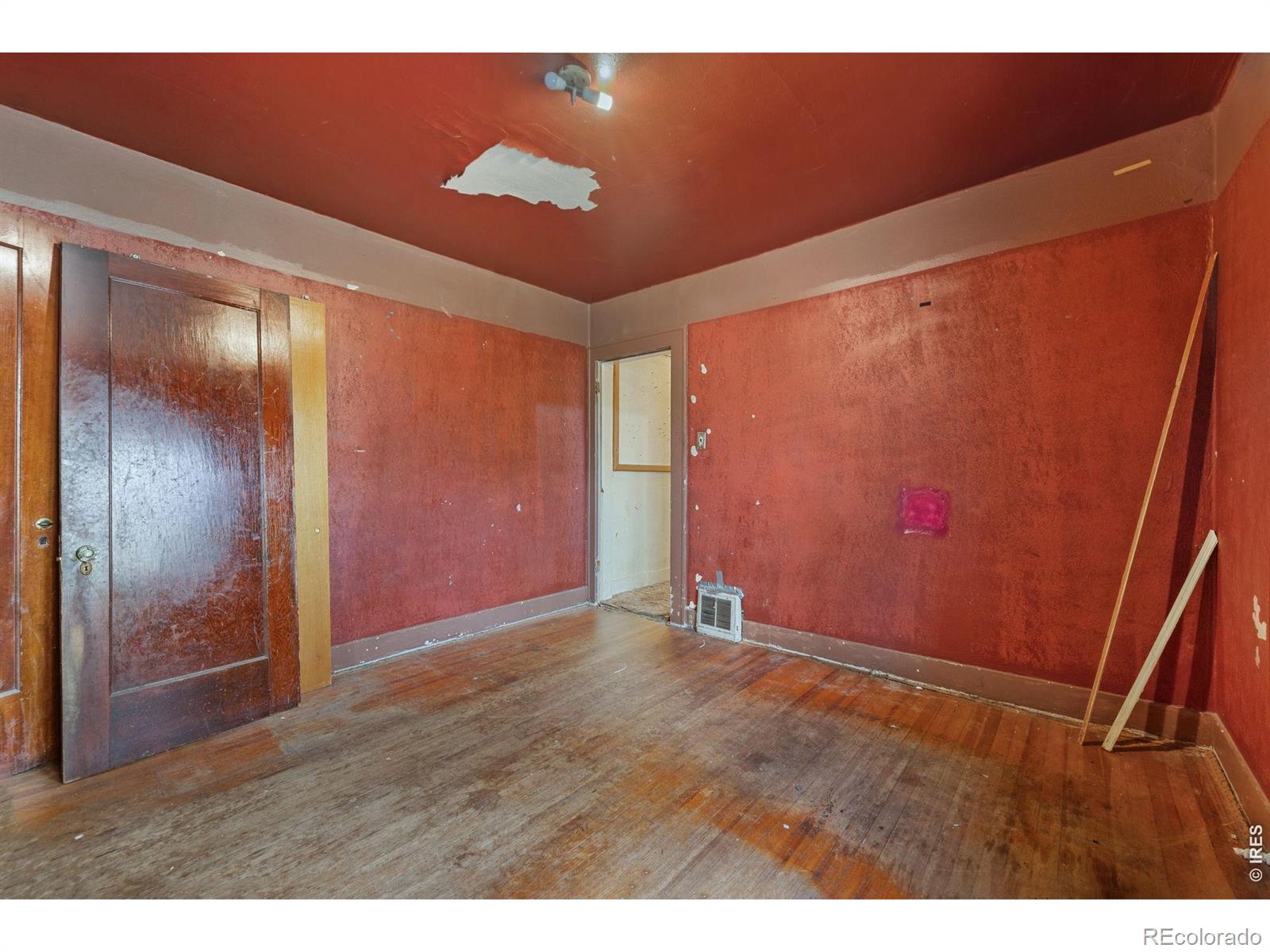 MLS Image #13 for 605 w 3rd street,loveland, Colorado