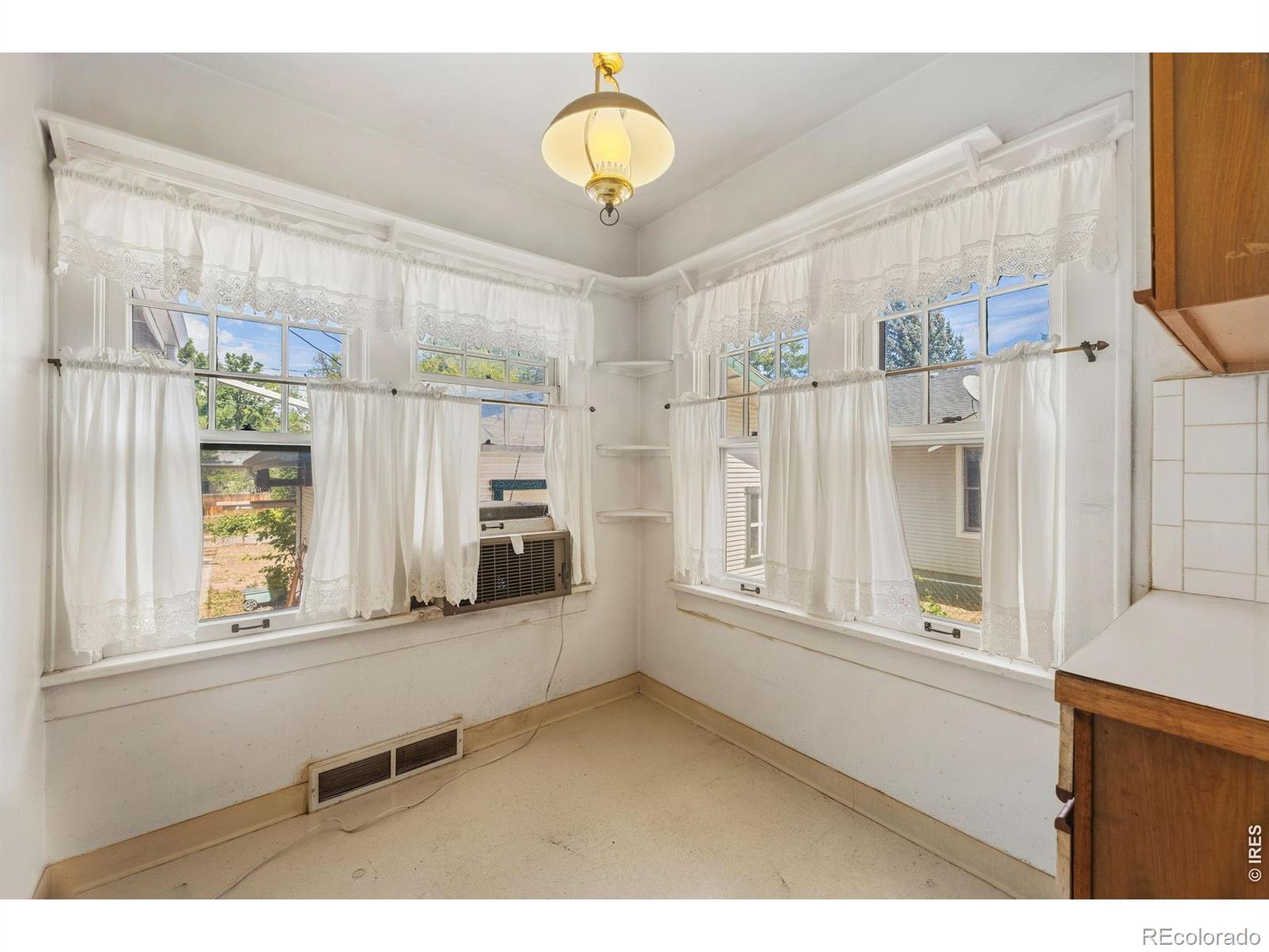 MLS Image #20 for 605 w 3rd street,loveland, Colorado