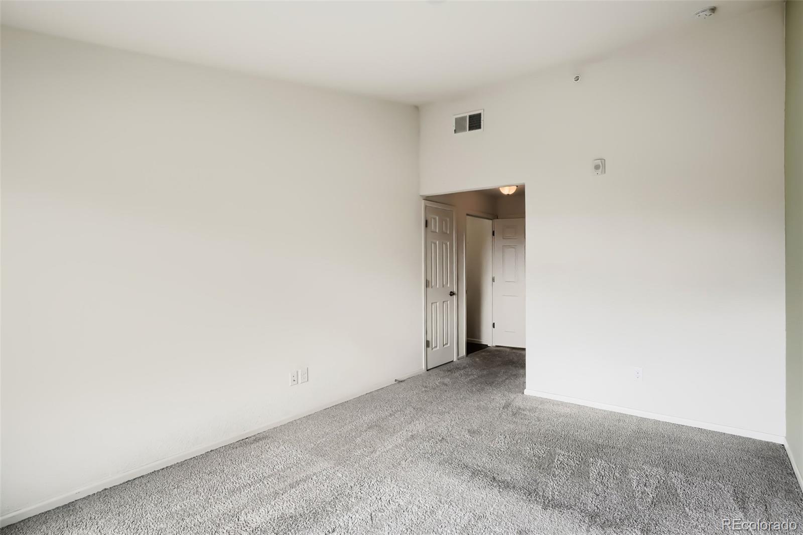 MLS Image #16 for 15165 e 16th place,aurora, Colorado