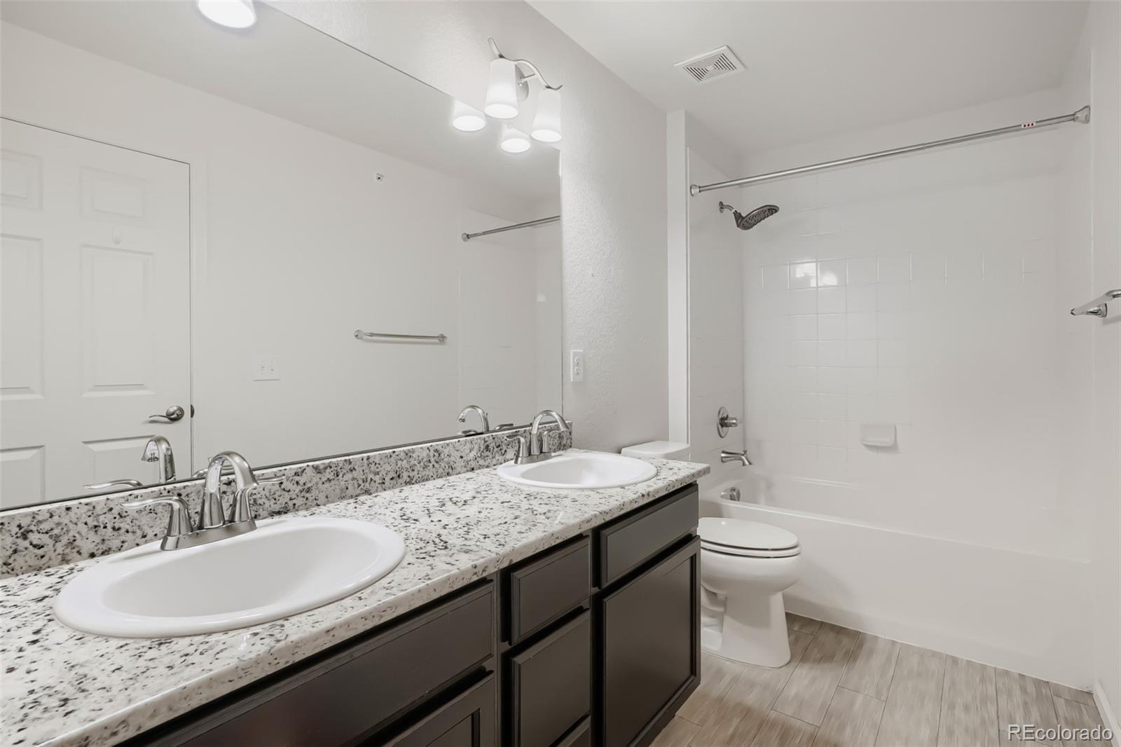 MLS Image #17 for 15165 e 16th place,aurora, Colorado