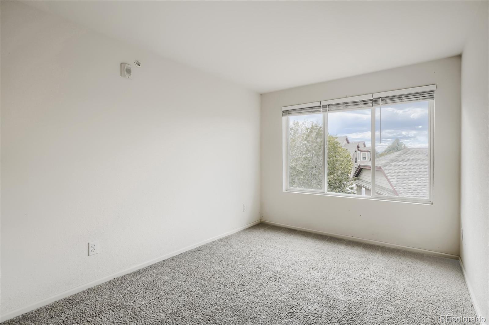 MLS Image #22 for 15165 e 16th place,aurora, Colorado
